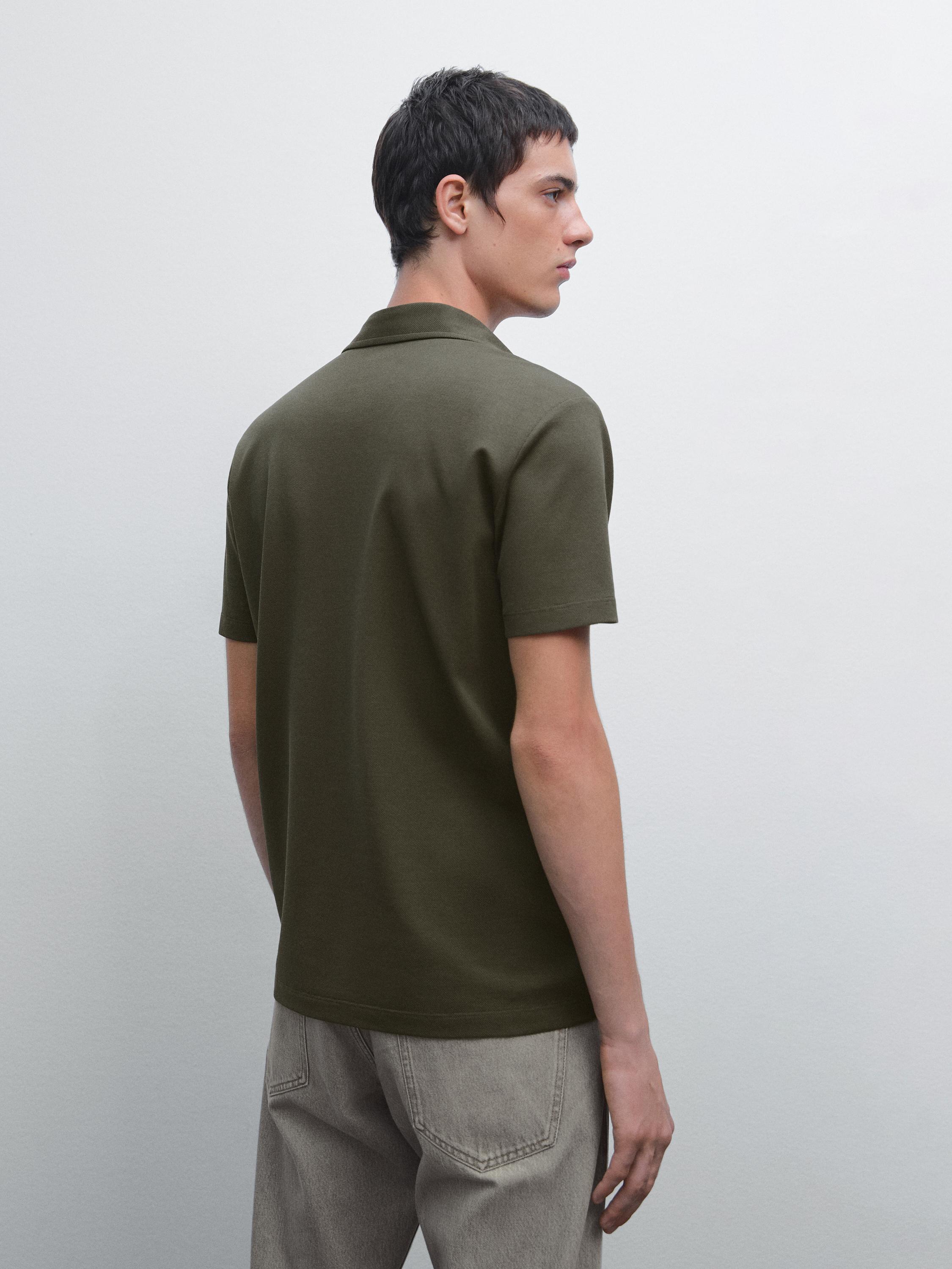 Textured short sleeve polo shirt