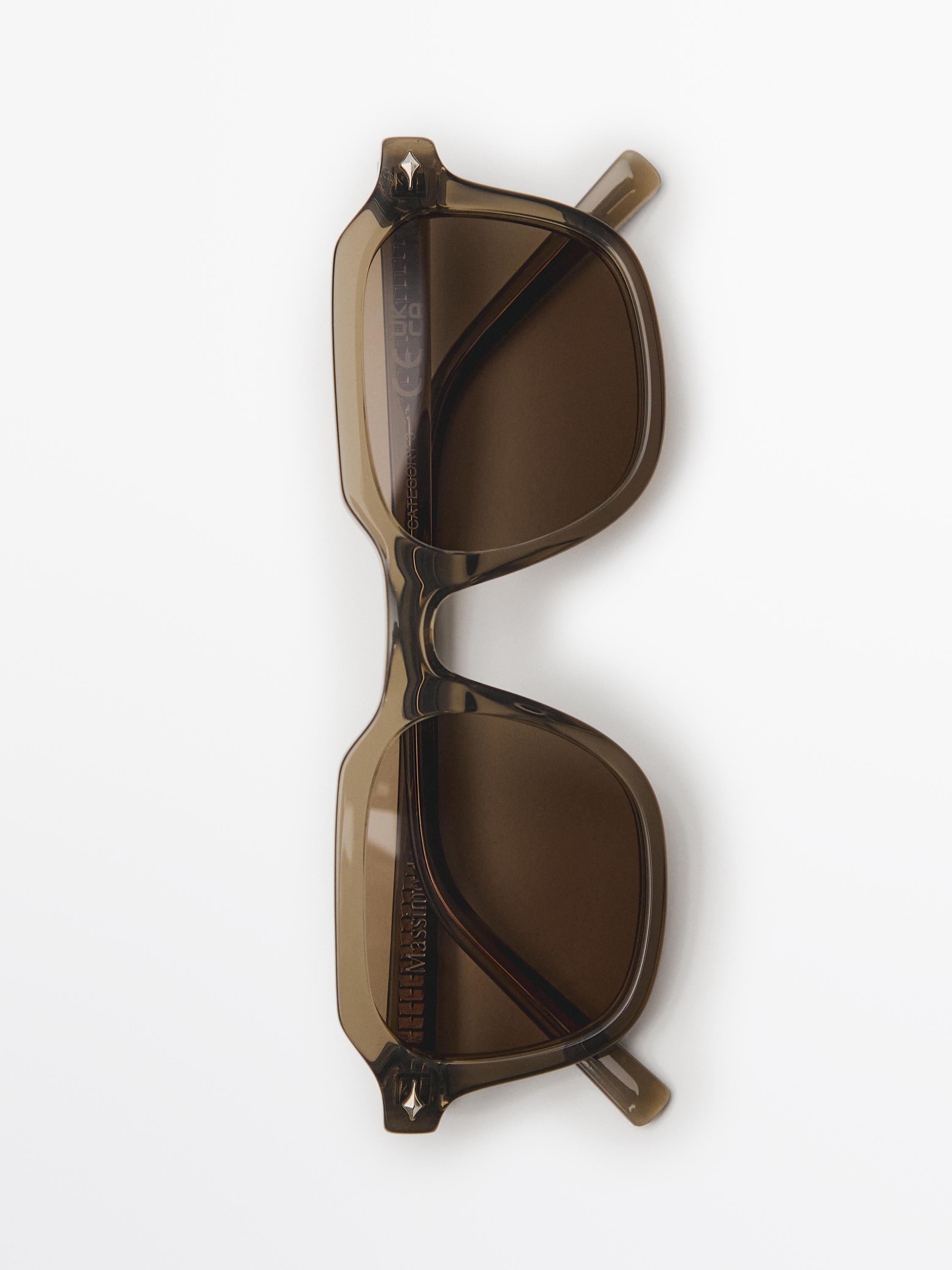 Square sunglasses — PALE GREEN