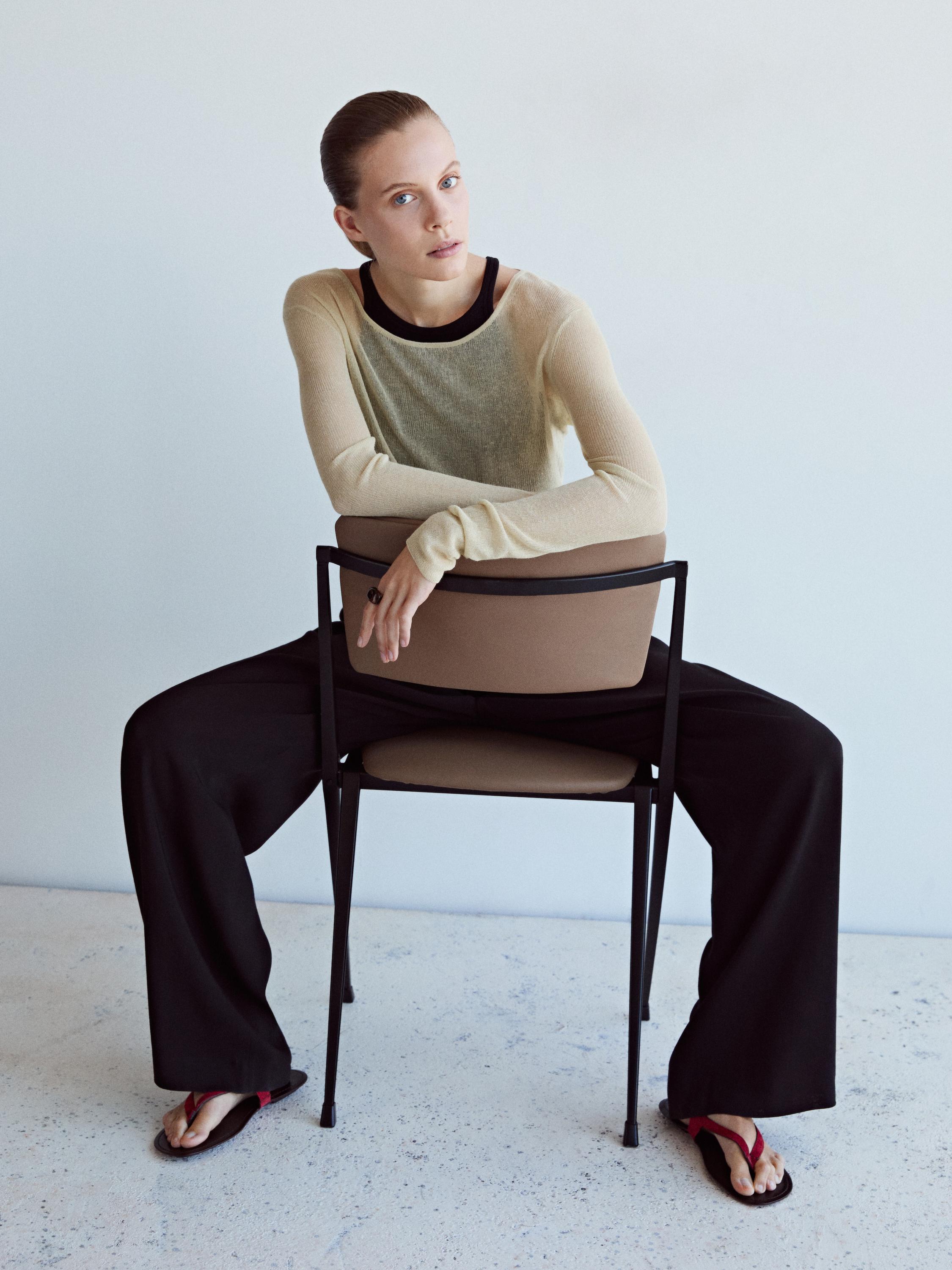 Platte splitsuède sandalen