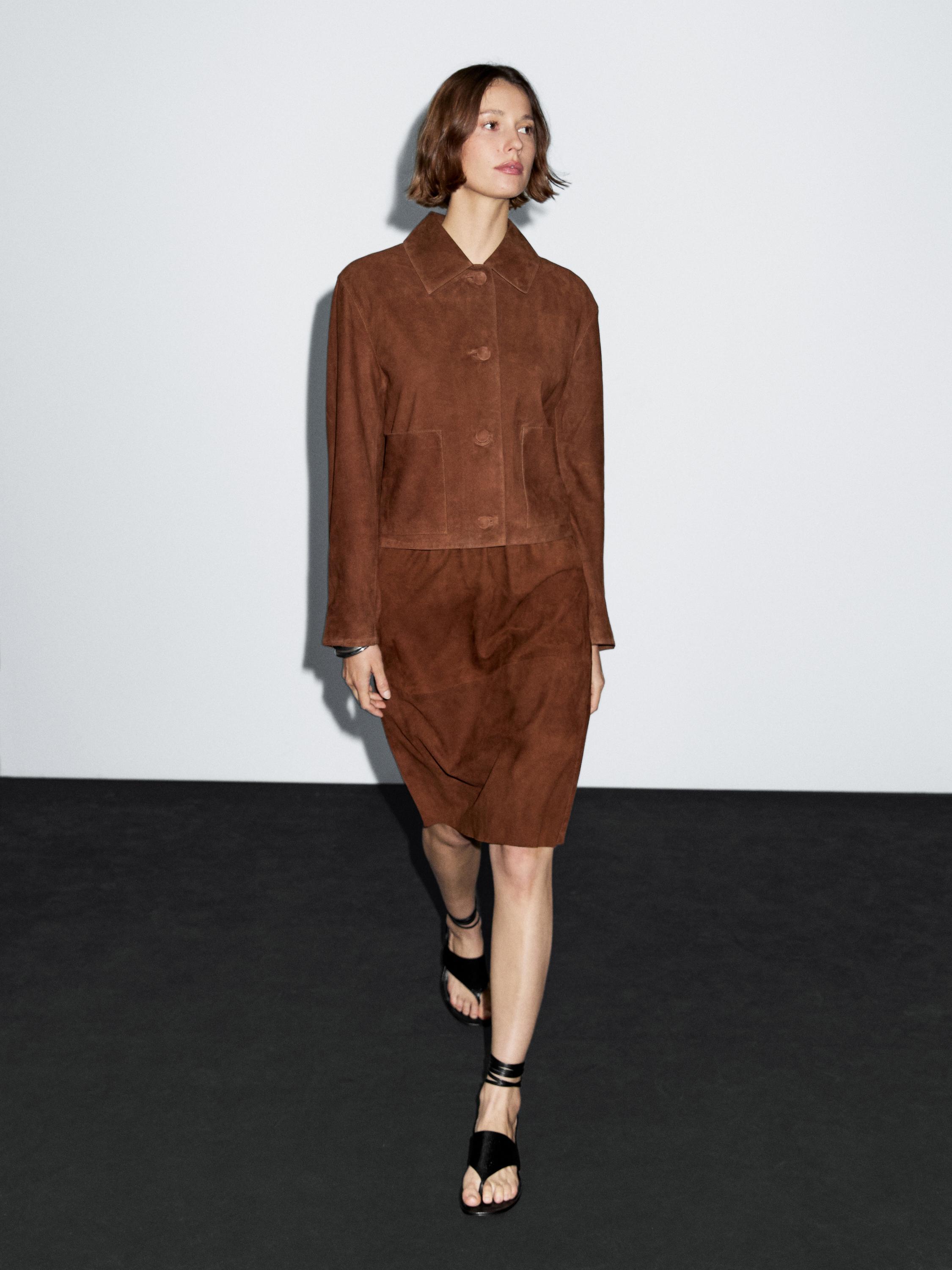 Cropped suede leather-lined jacket with buttons