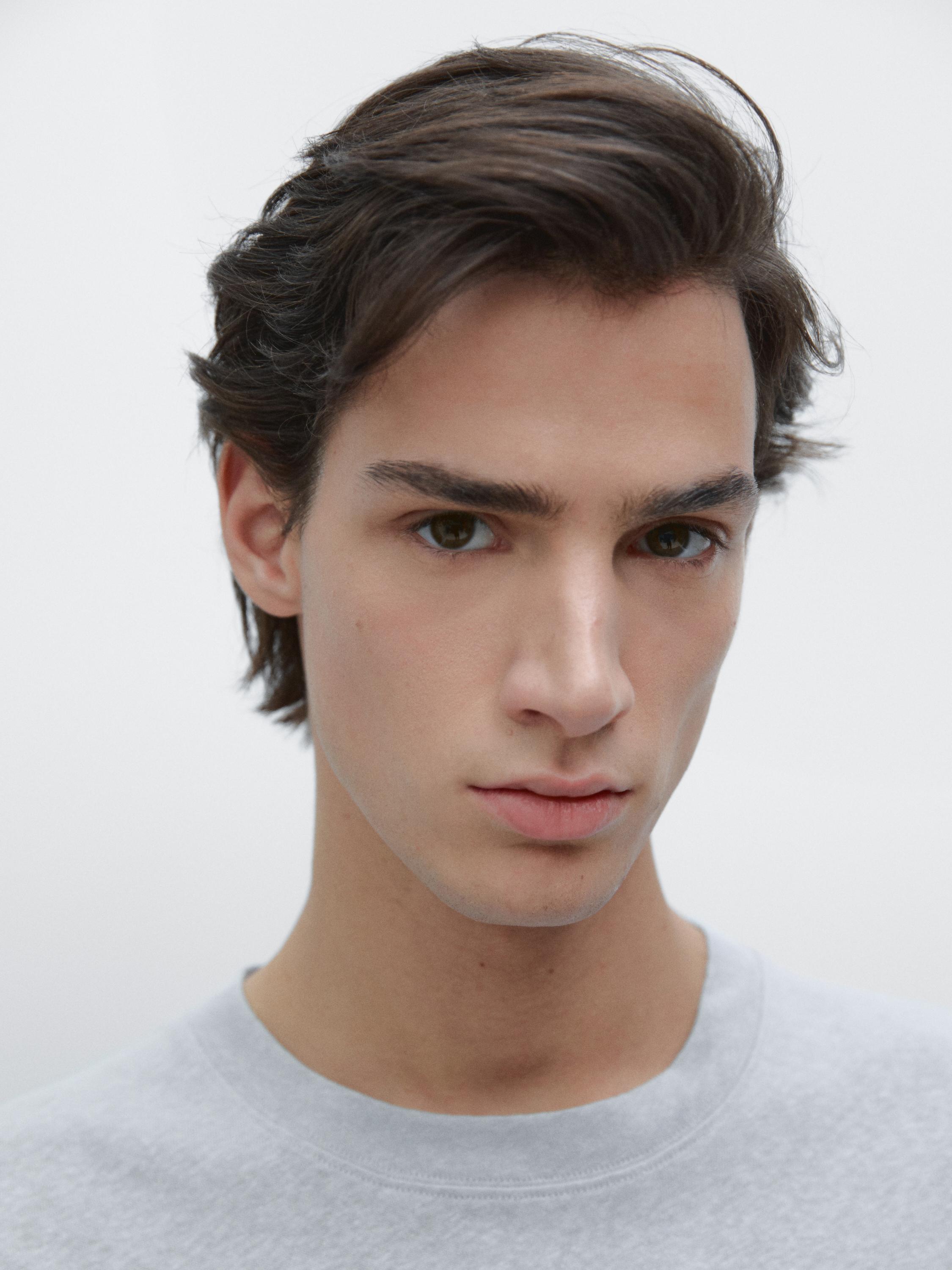 Short-sleeved T-shirt with linen
