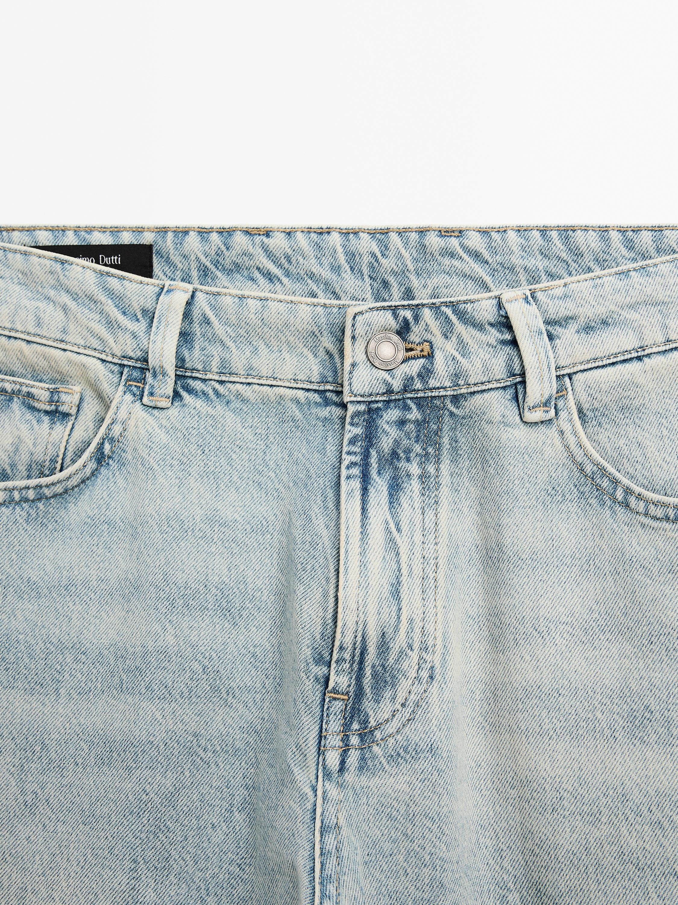 Tapered fit jeans