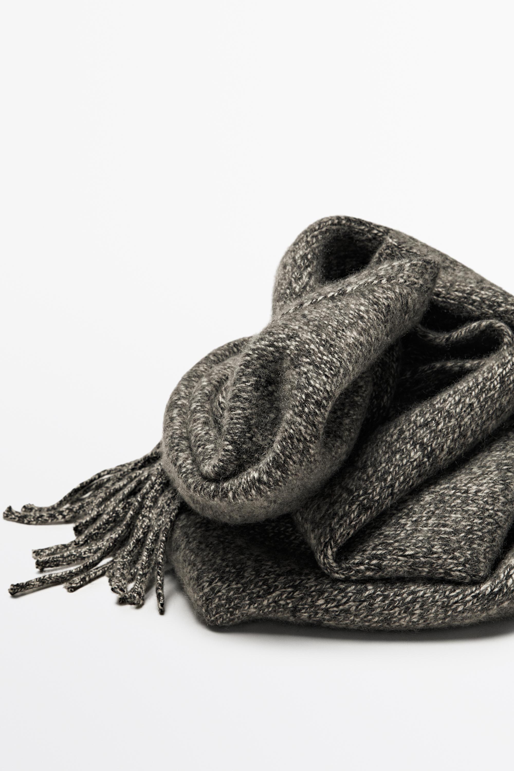 100% Cashmere Heathered Knit Scarf — BLACK