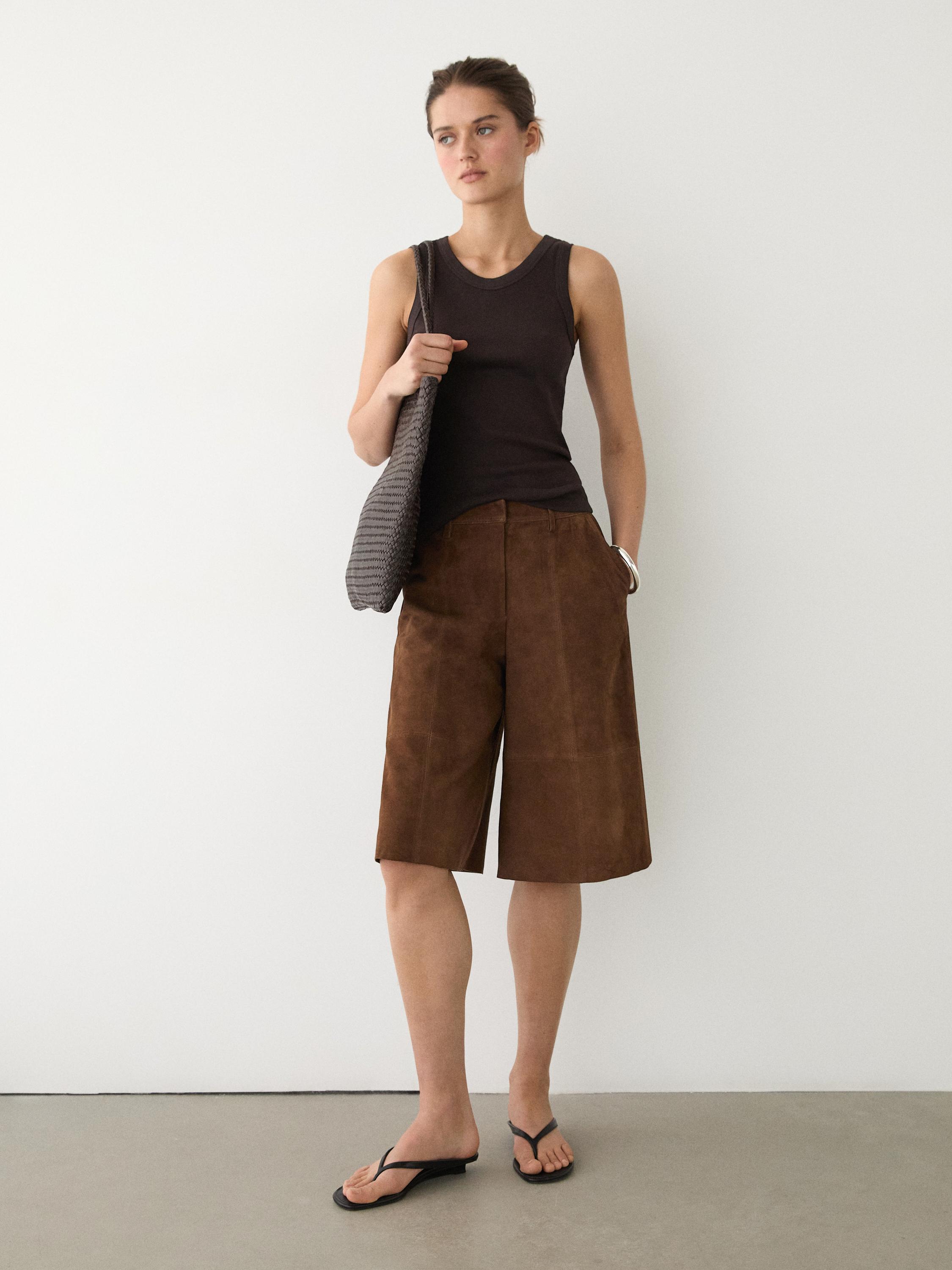Long suede leather Bermuda shorts — BROWN