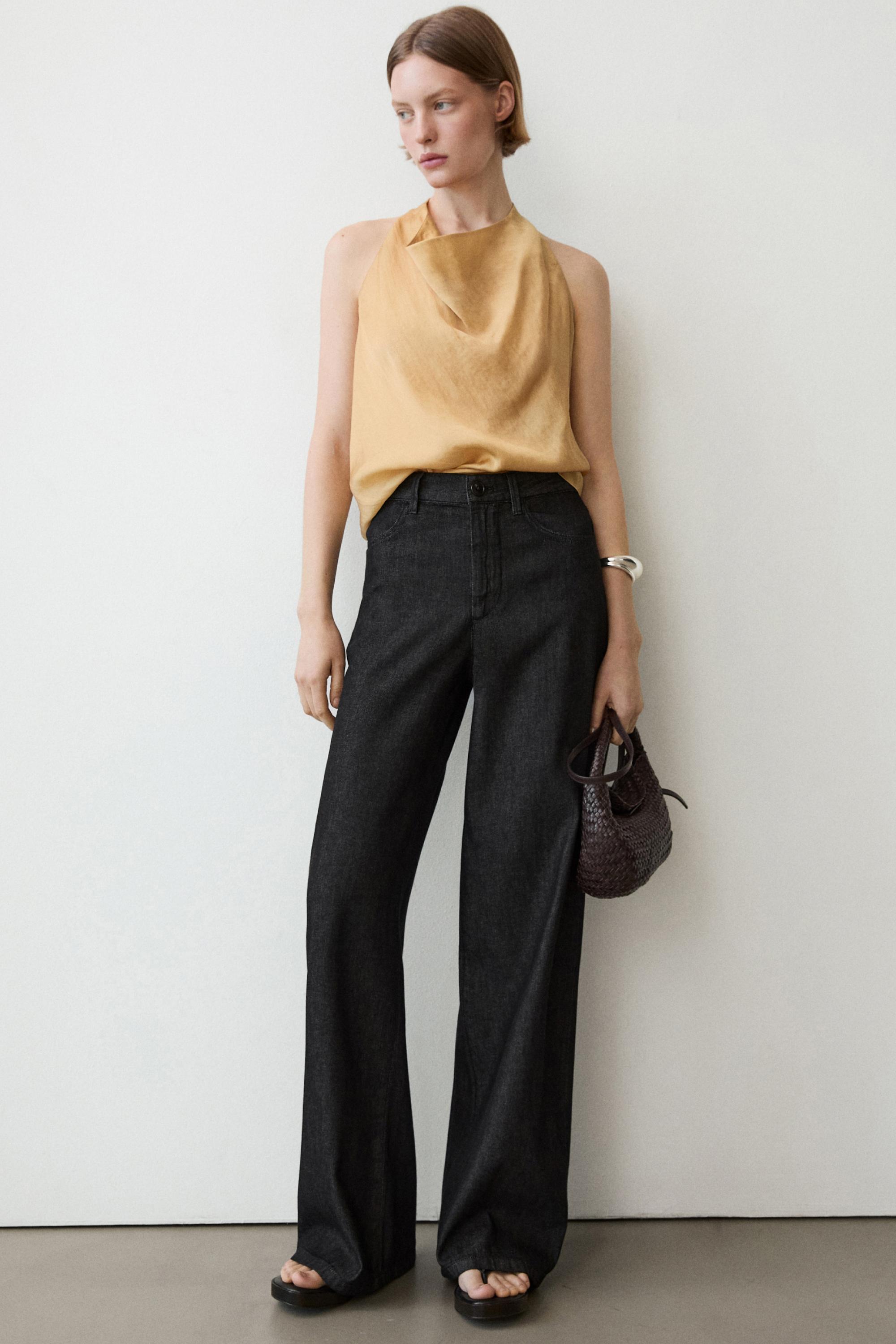 Flowing top with cowl neckline — Vanilla