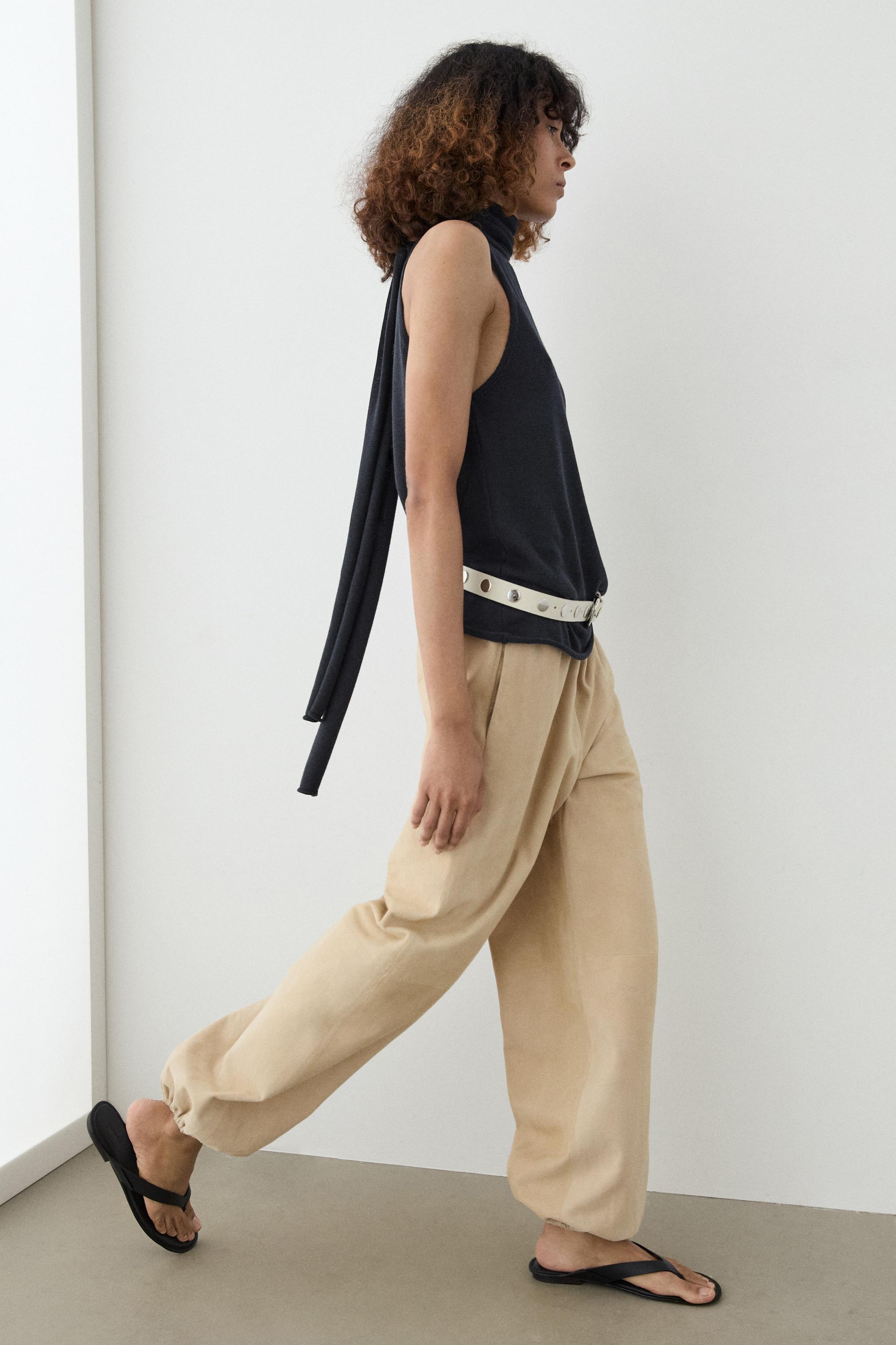 Suede leather sarouel trousers — Vanilla