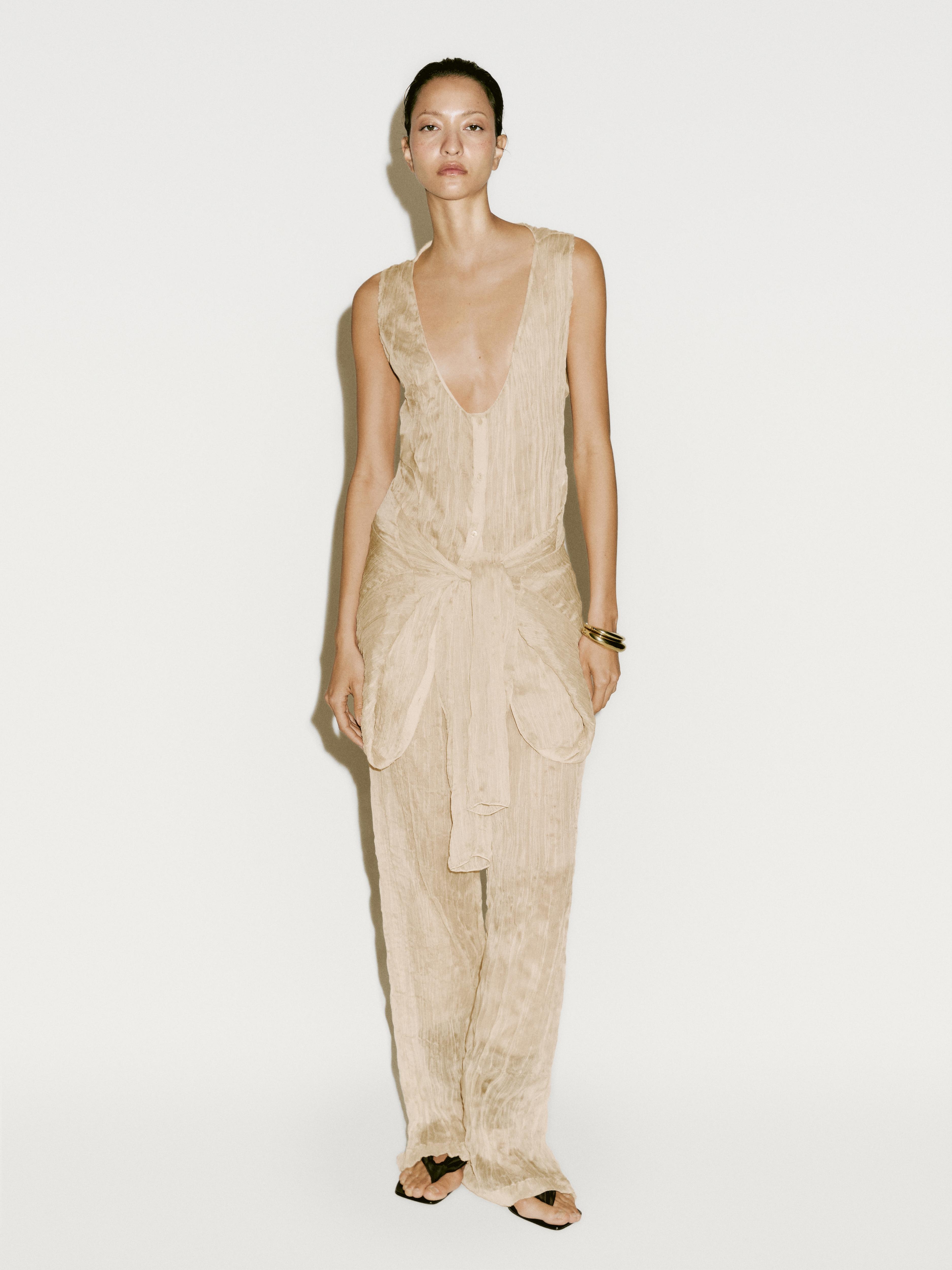 Flowing shirt with pleated detail - Limited Edition