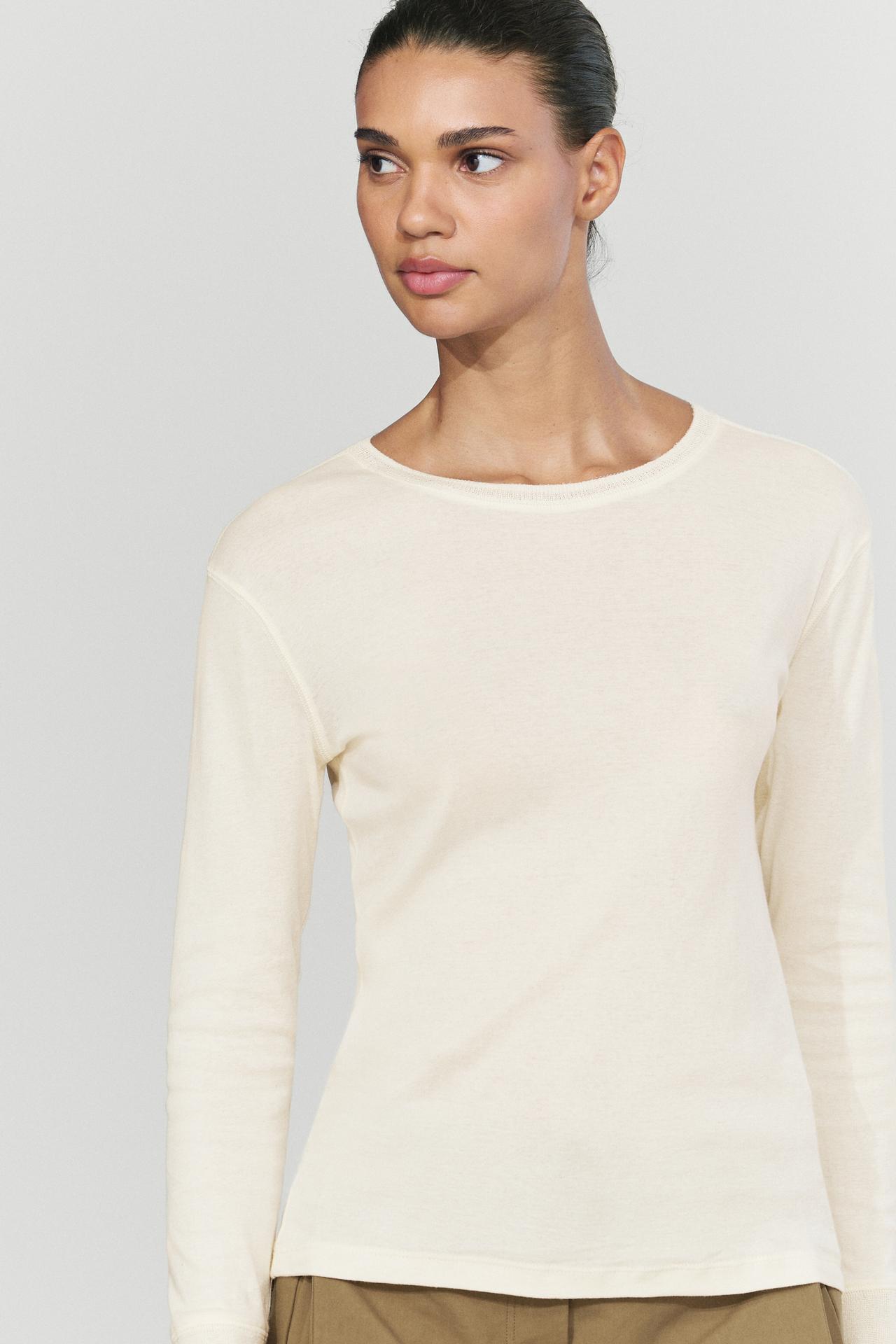 Long sleeve T-shirt with cuff detail — Vanilla