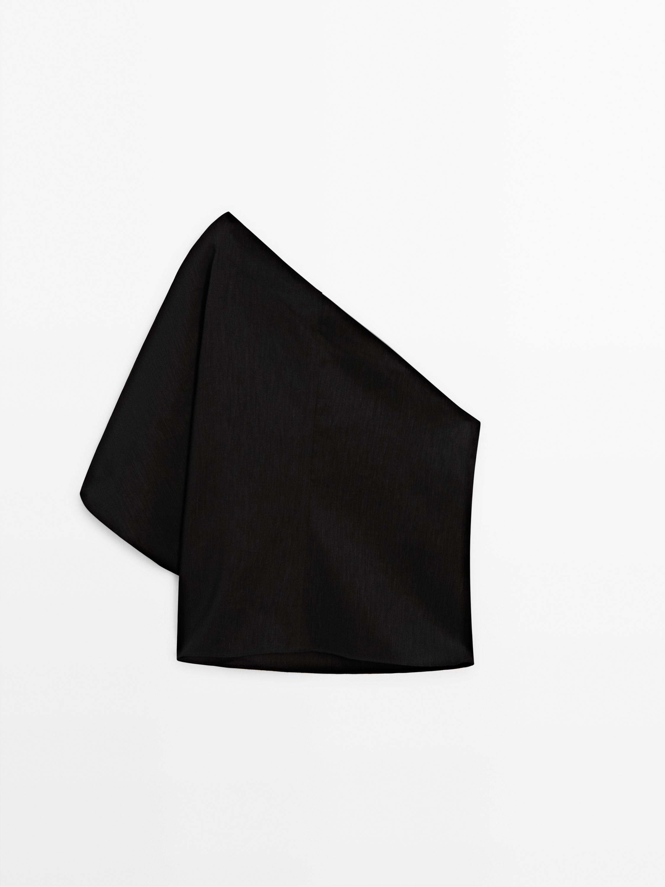 Asymmetric linen blend top
