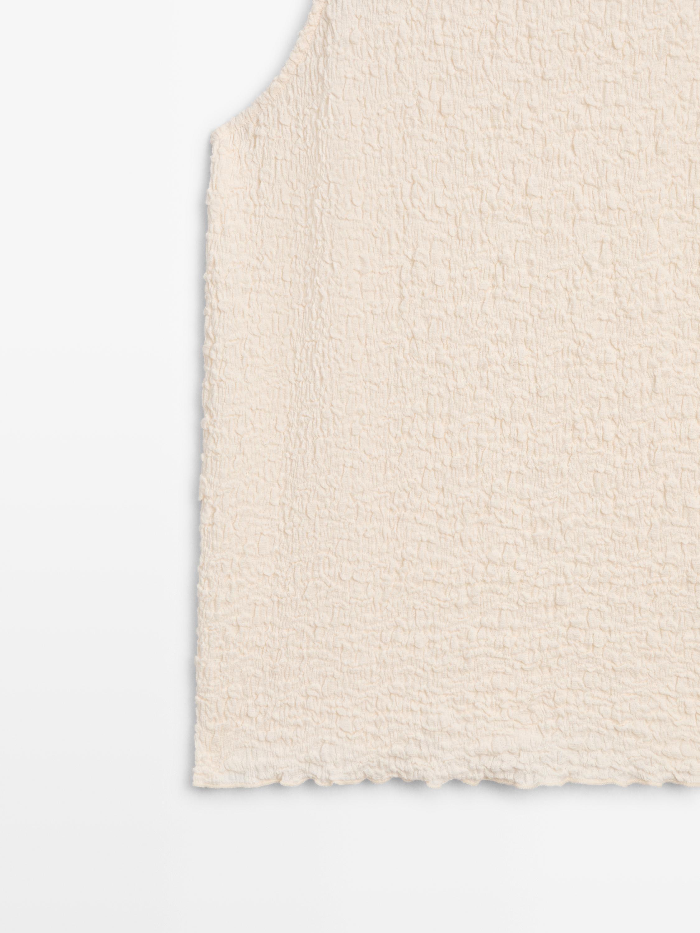 Textured halter top — CREAM