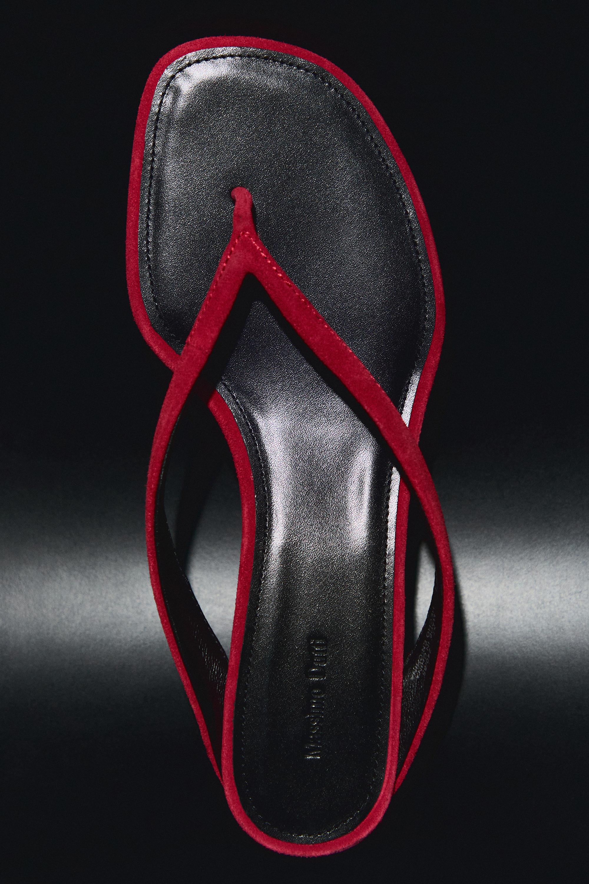 Mid-heel sandals with toe divider — RED