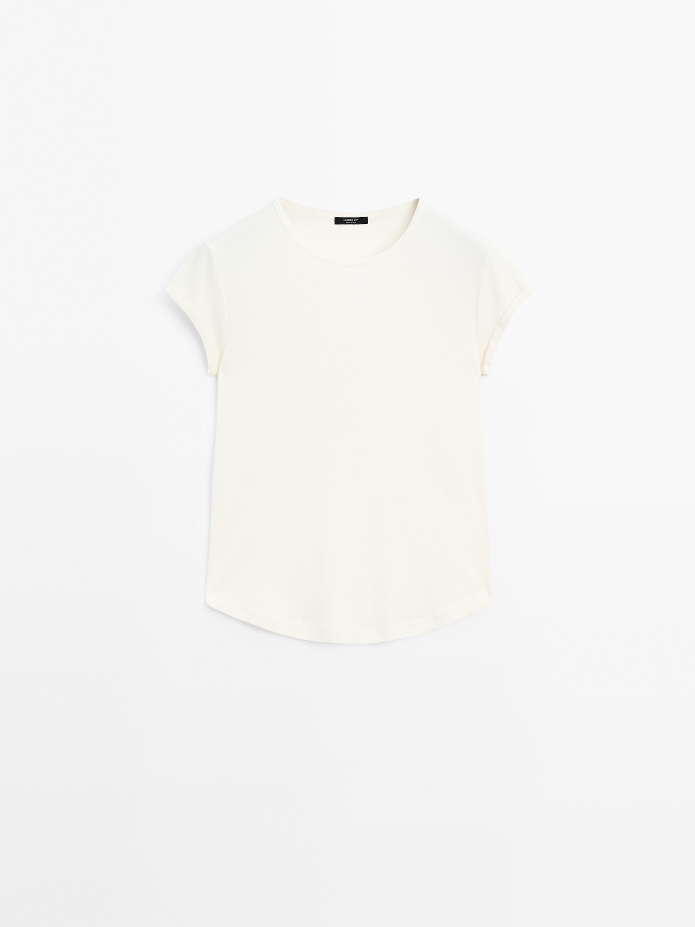 T-shirt 100 % coton arrondi dans le bas