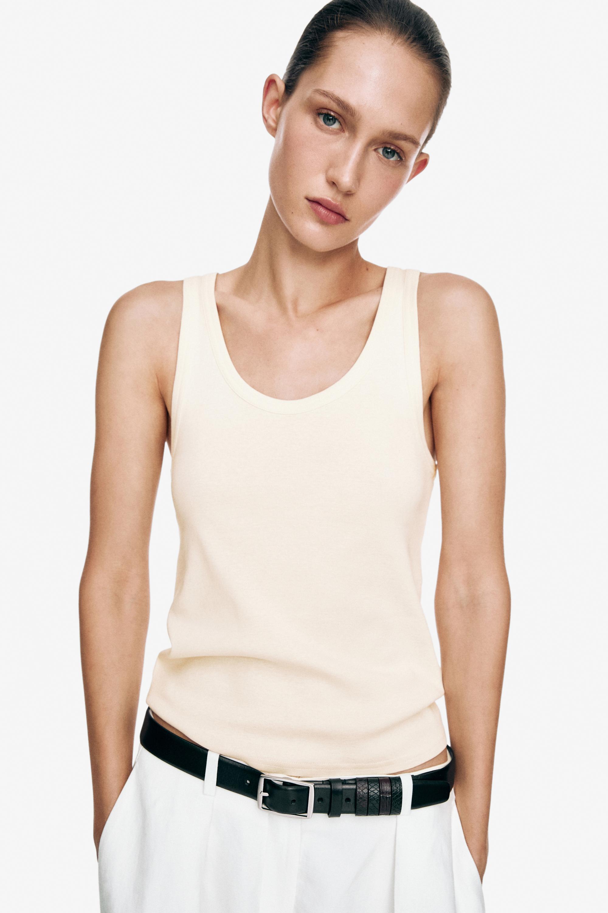 Sleeveless 100% cotton T-shirt