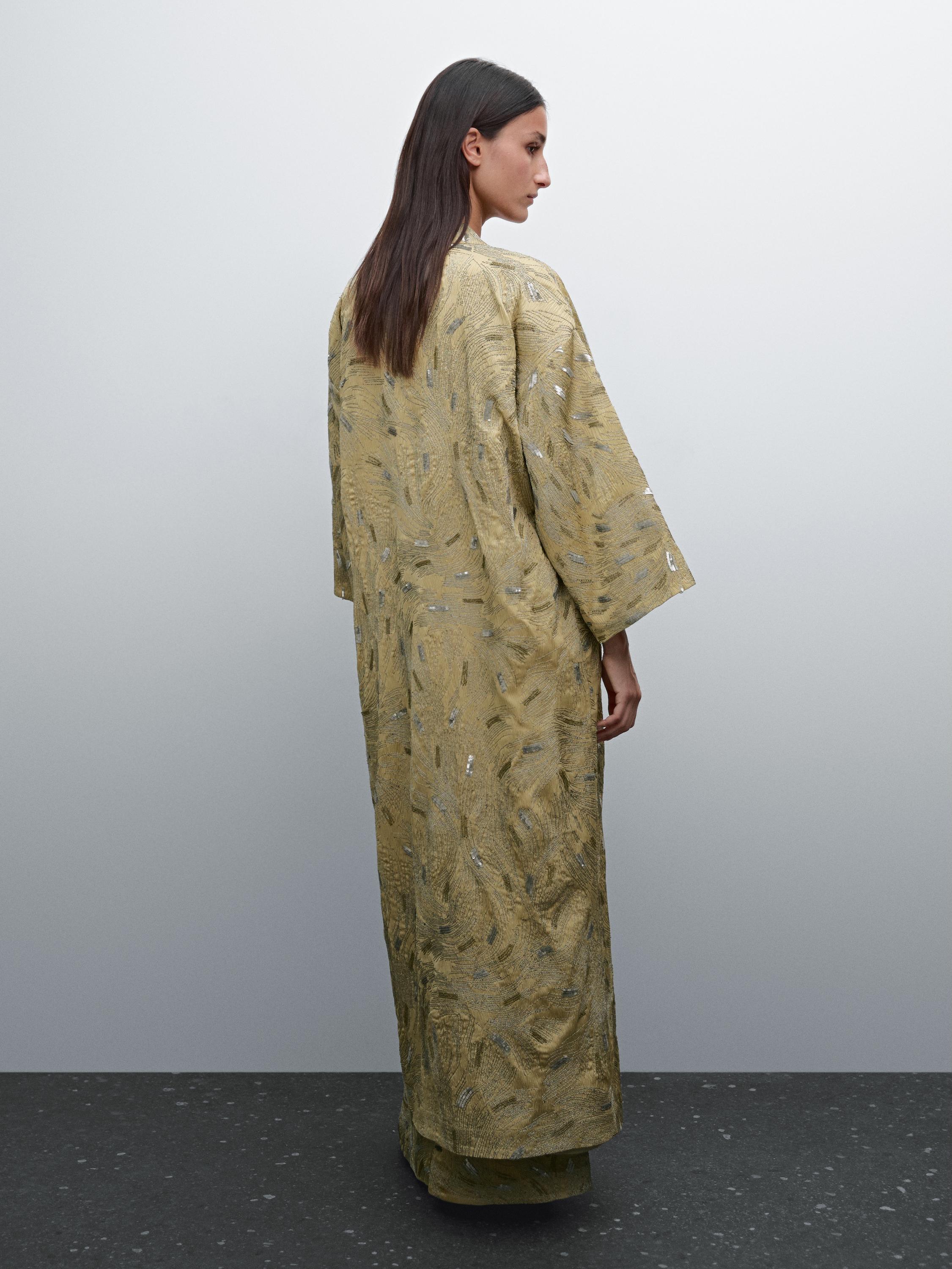 Kimono lungo con ricami