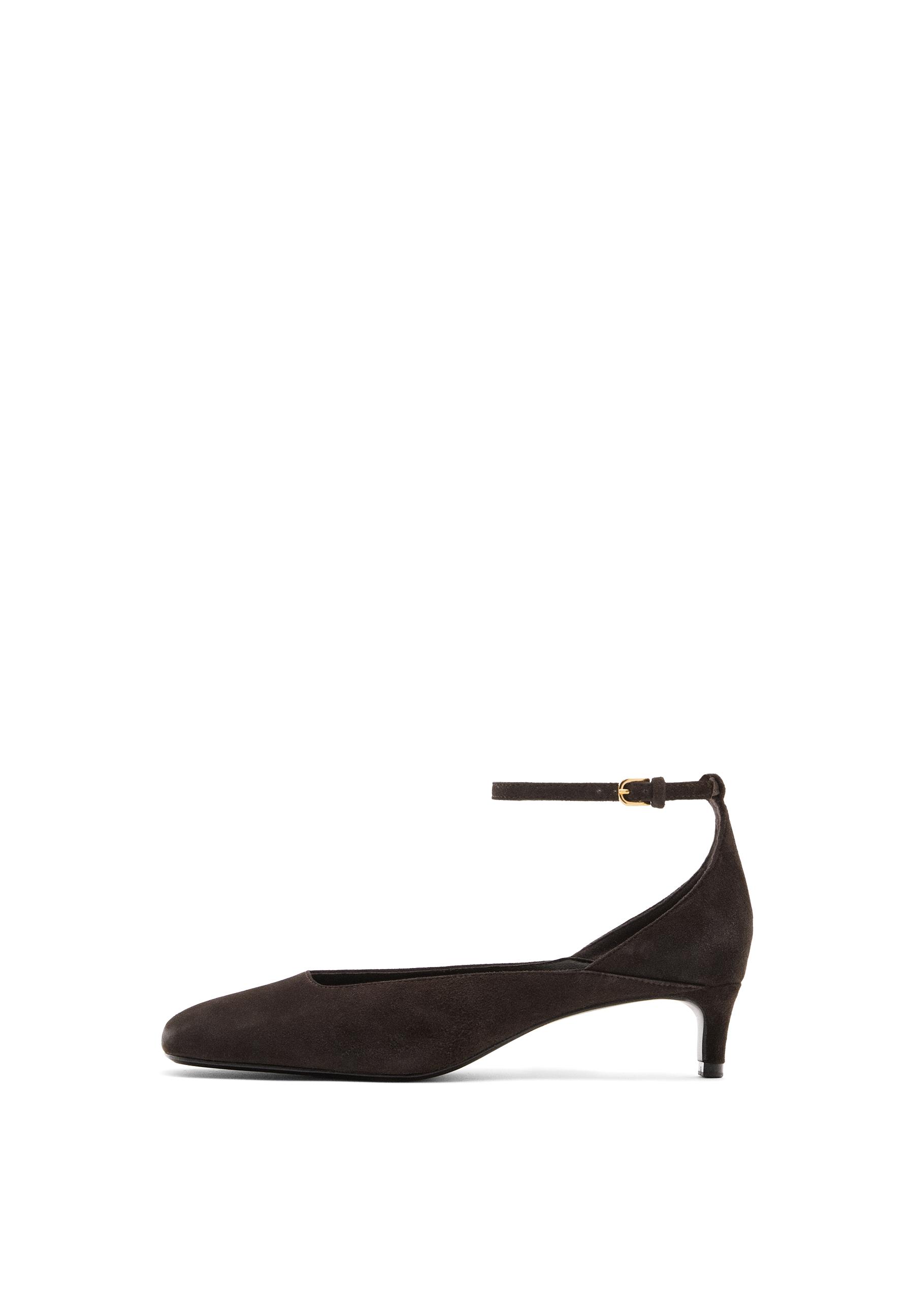 Heeled shoes with square vamp — BROWN
