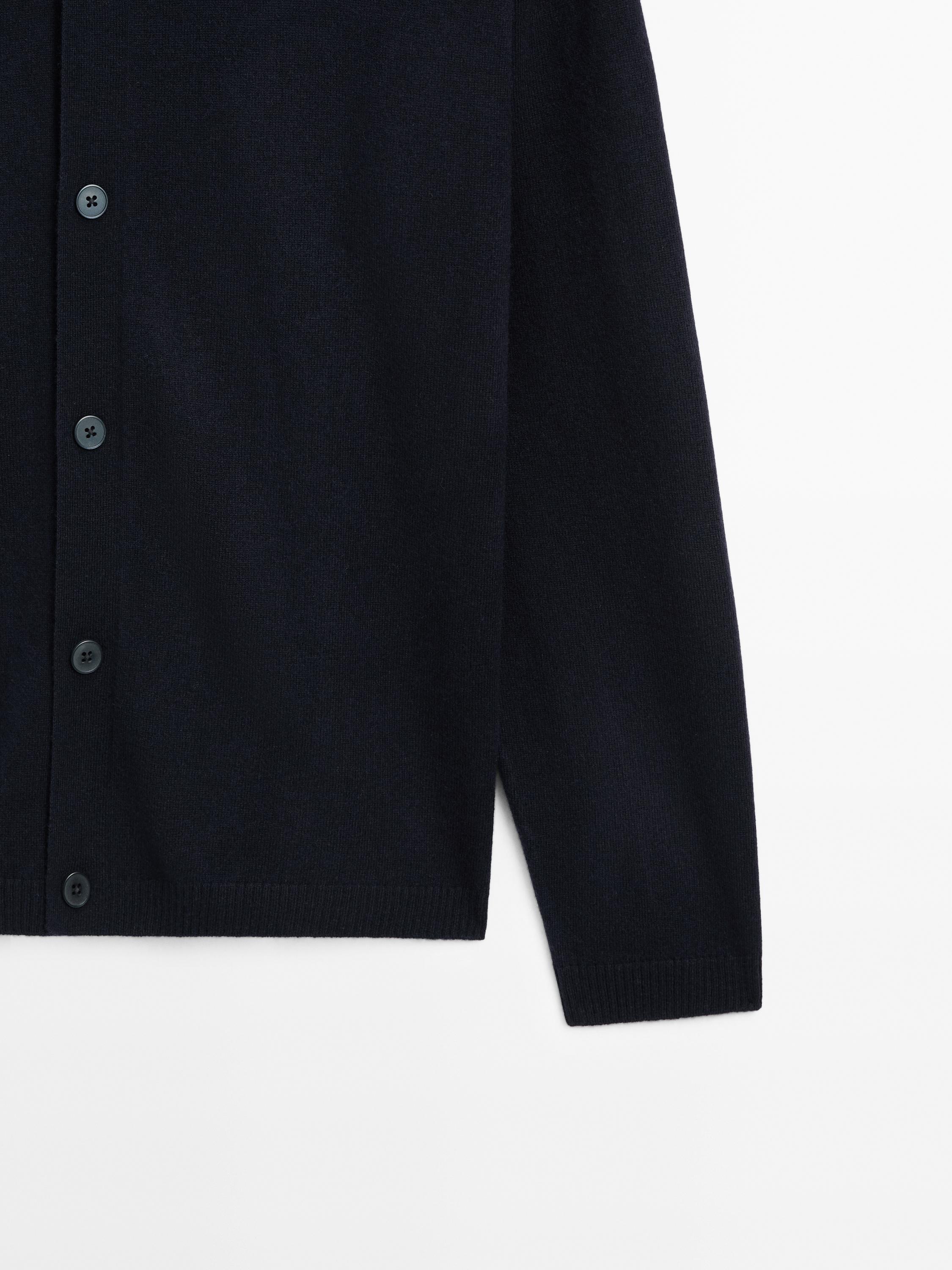 100% wool knit cardigan with buttons