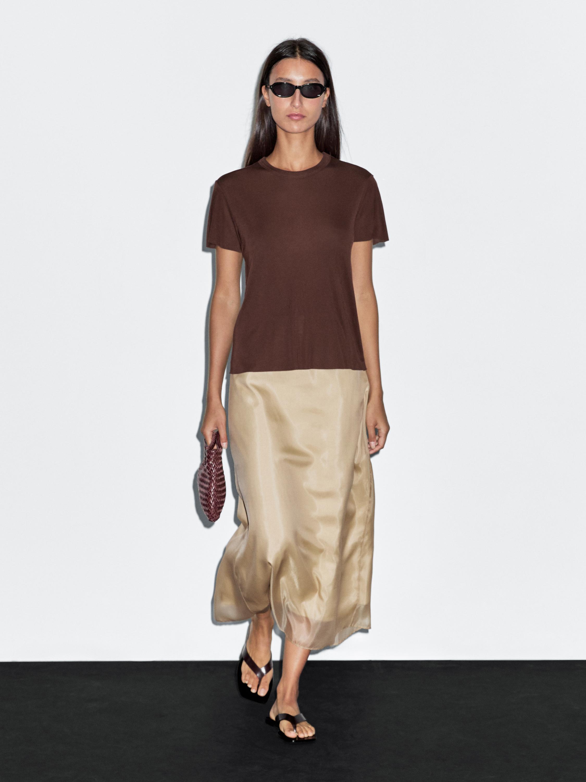 Flowing short sleeve T-shirt