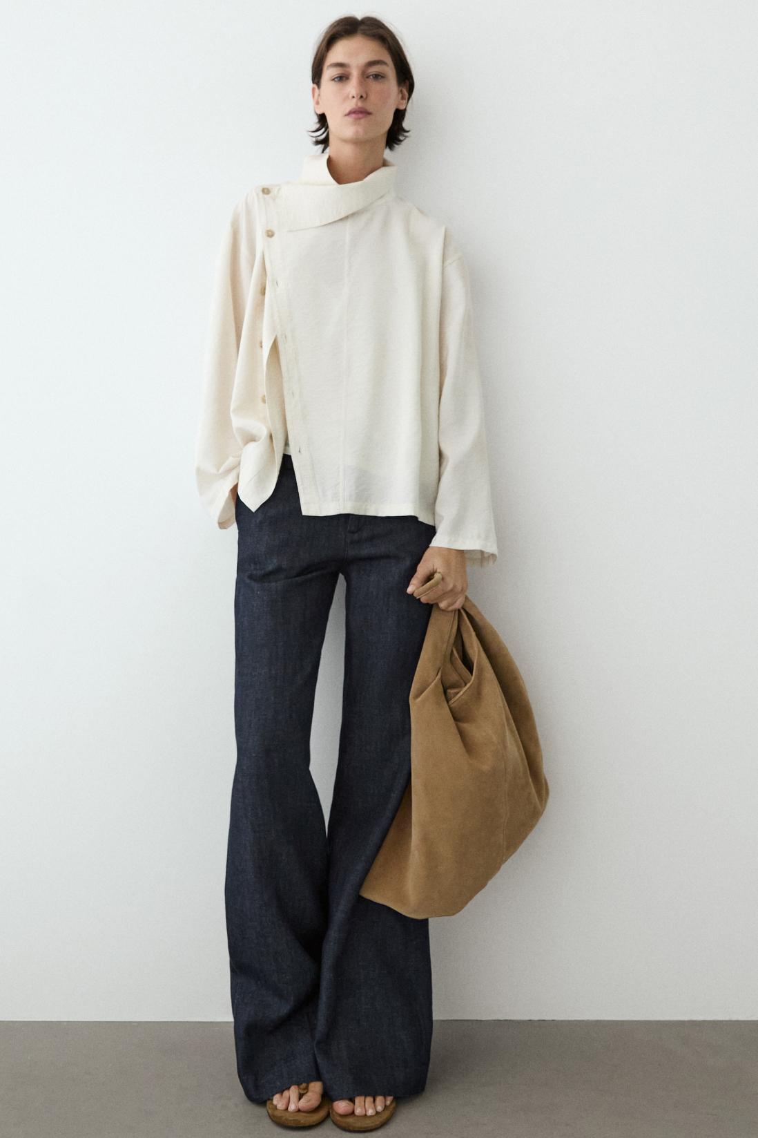 Flowing shirt with asymmetric buttons — BEIGE