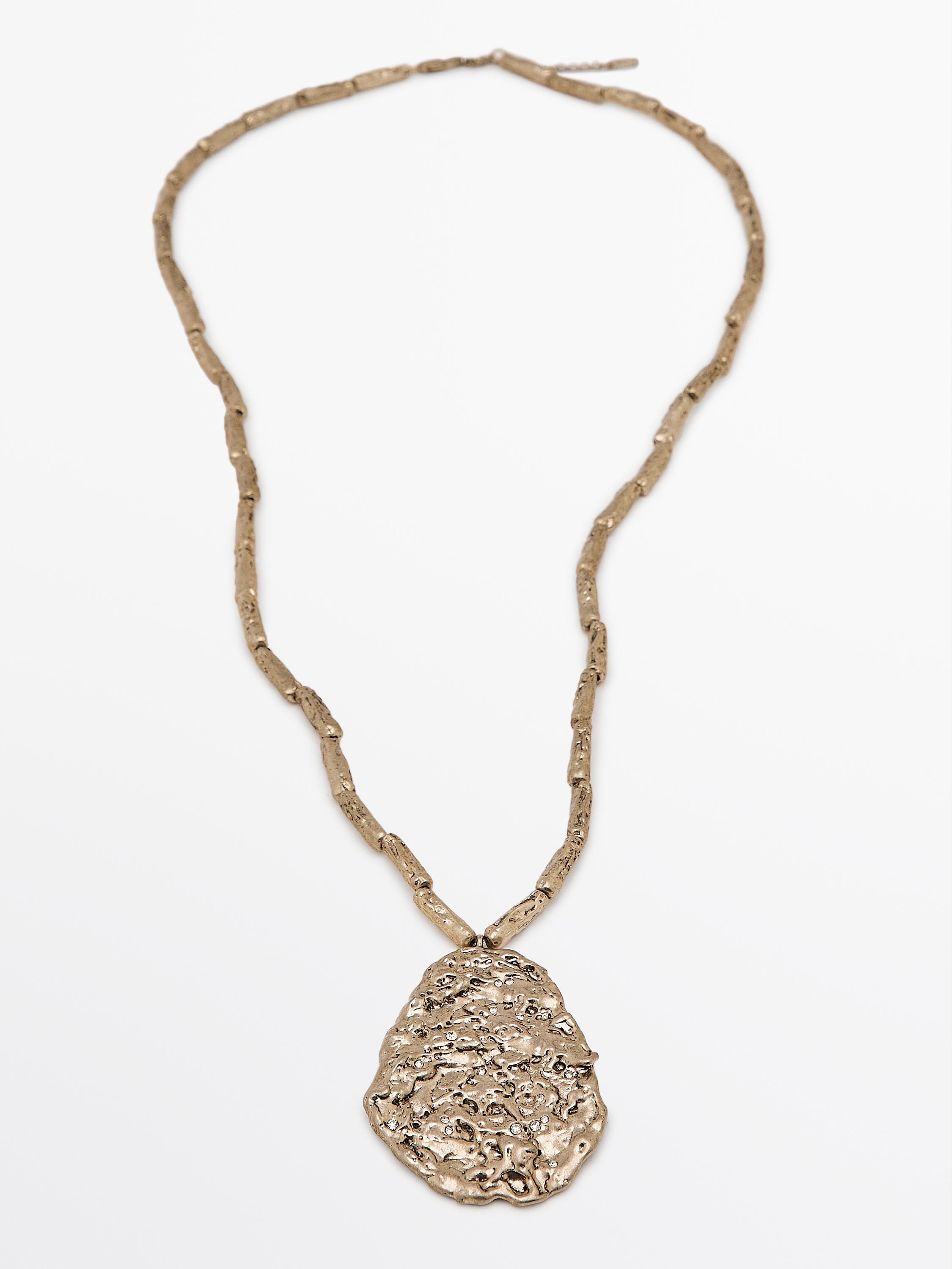 Long necklace with stone piece