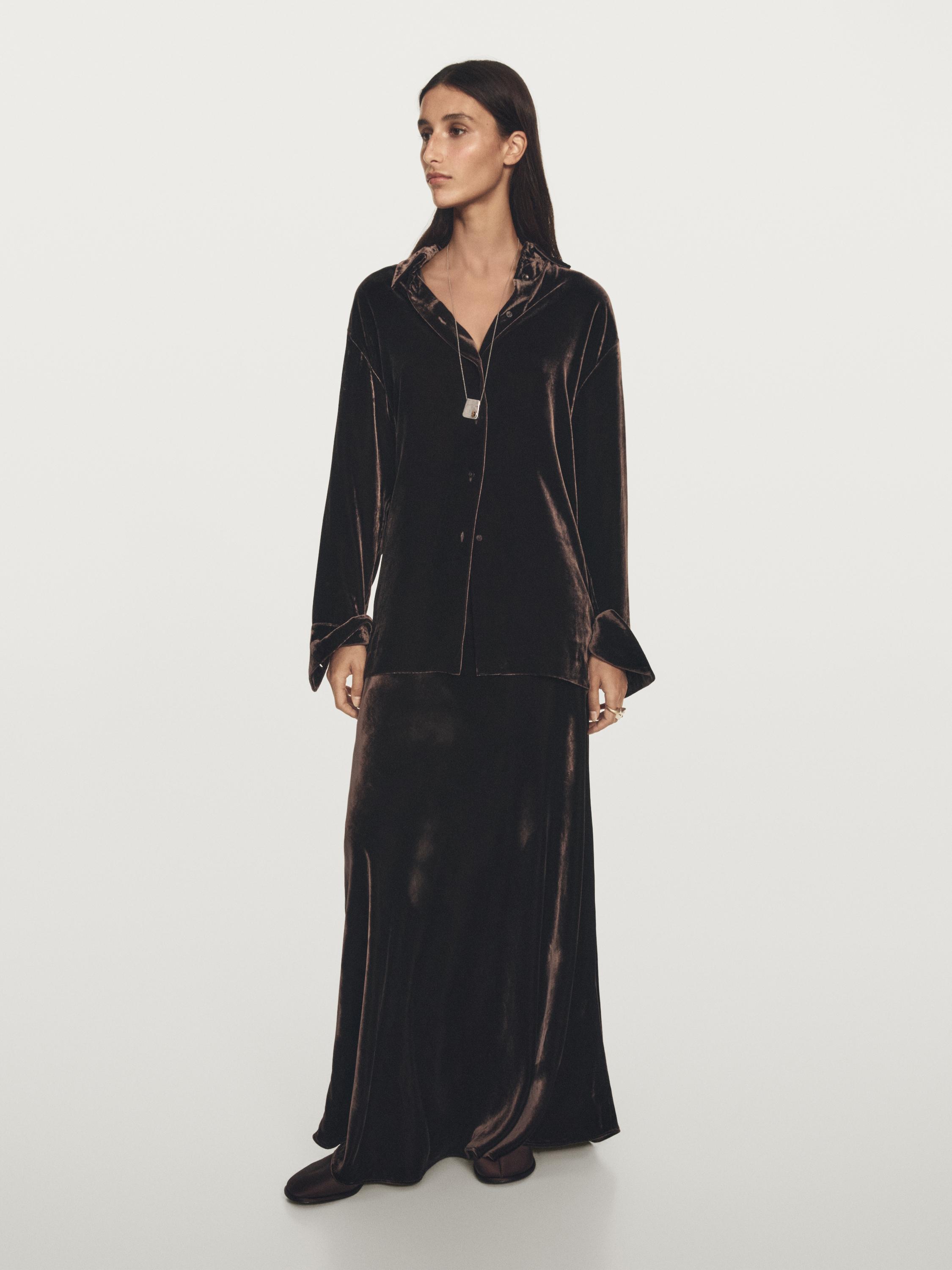 Uzun çan kadife etek