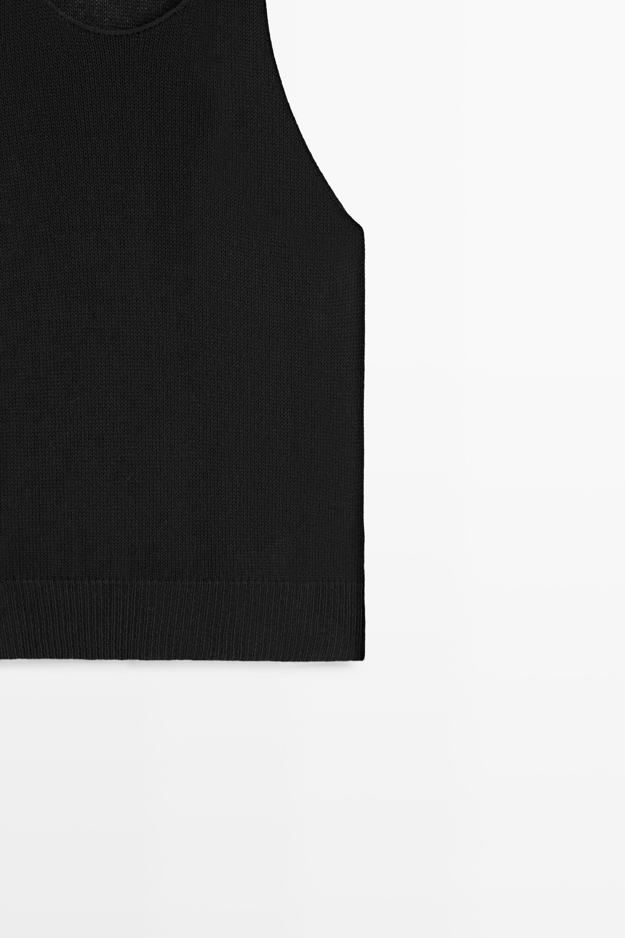Sleeveless knit halter top — BLACK