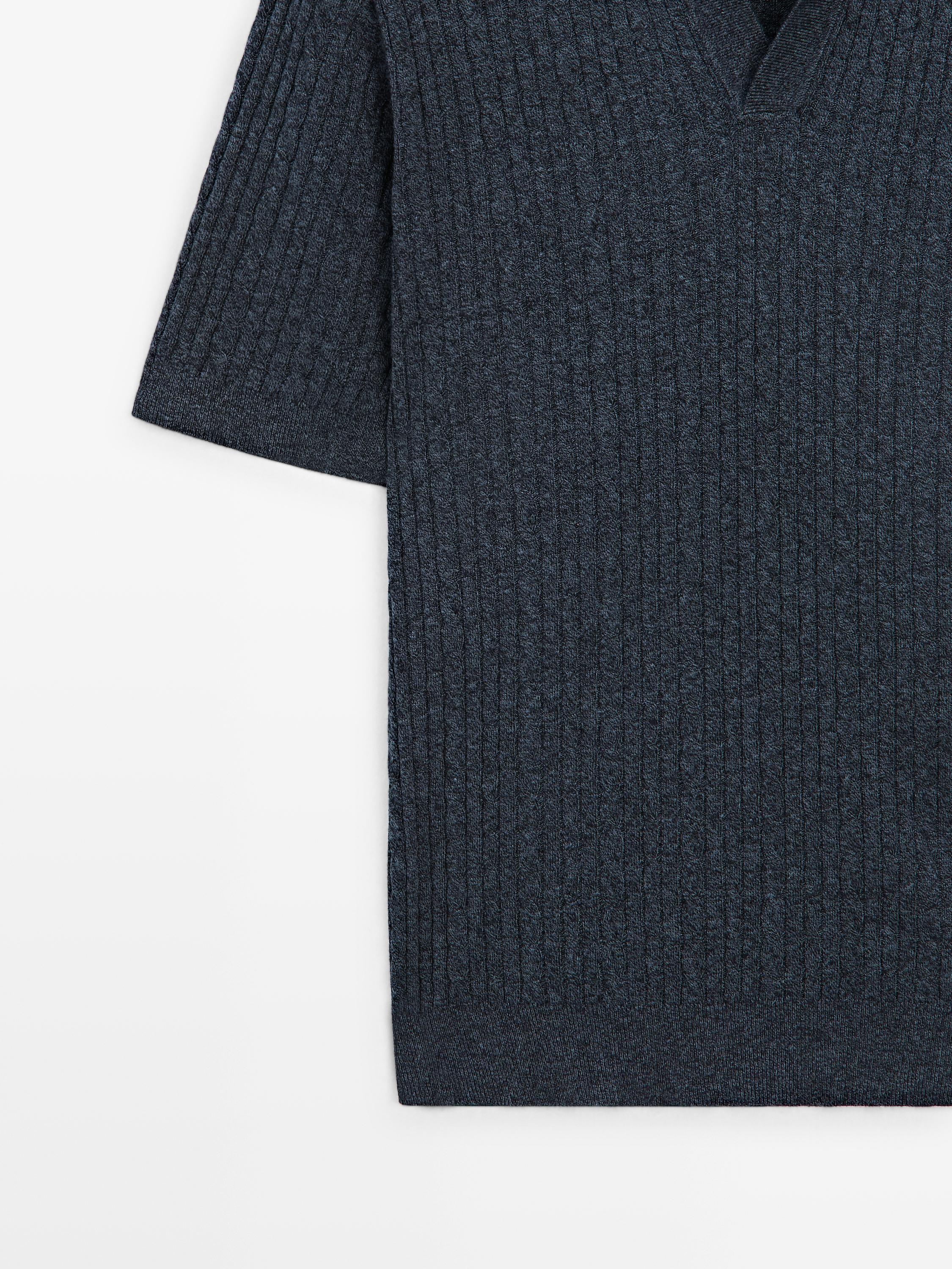 Short sleeve knit polo shirt with cable-knit detail — NAVY BLUE