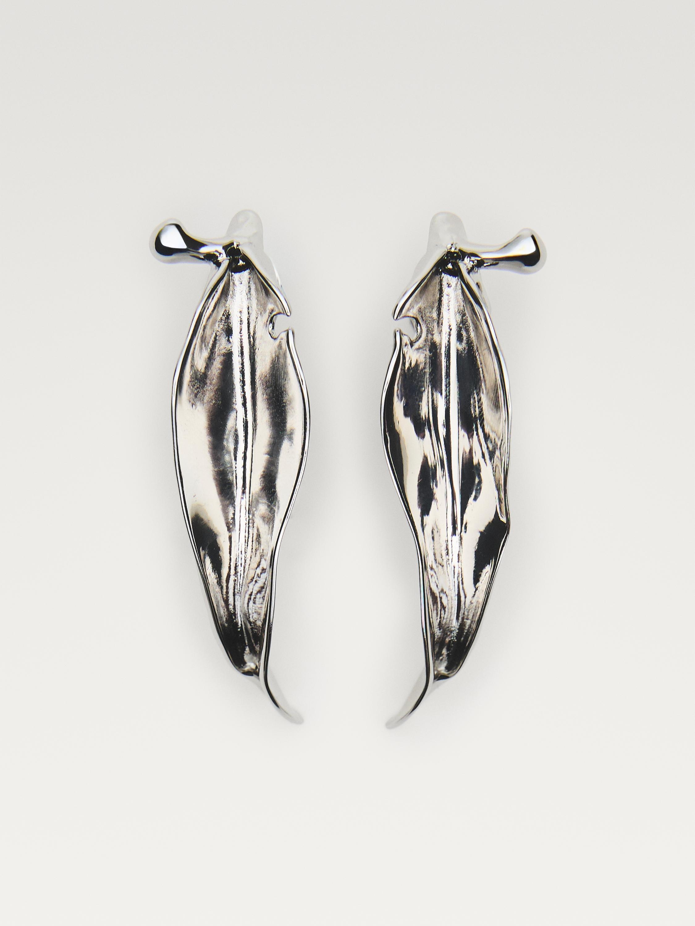 Irregular leaf earrings — SILVER