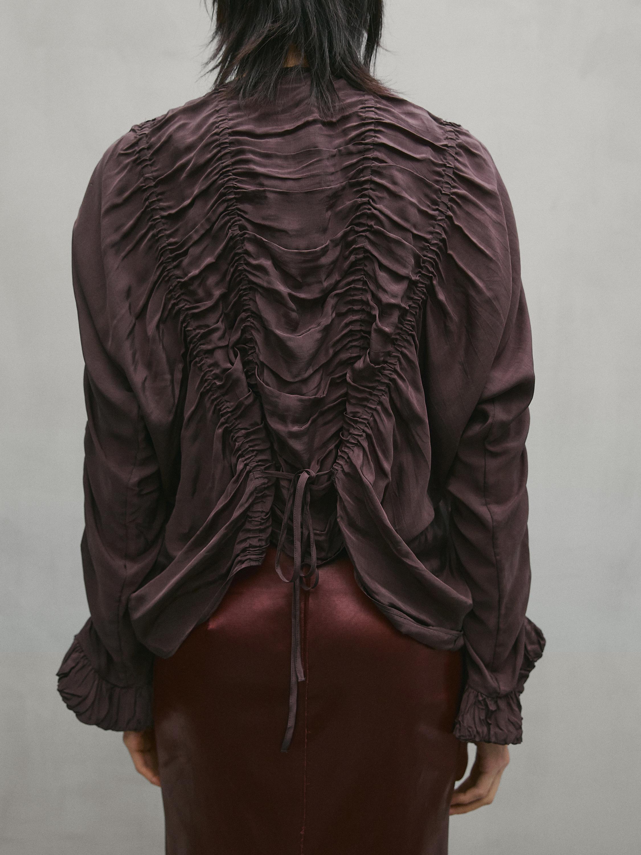 Blouse with gathered detail - Studio
