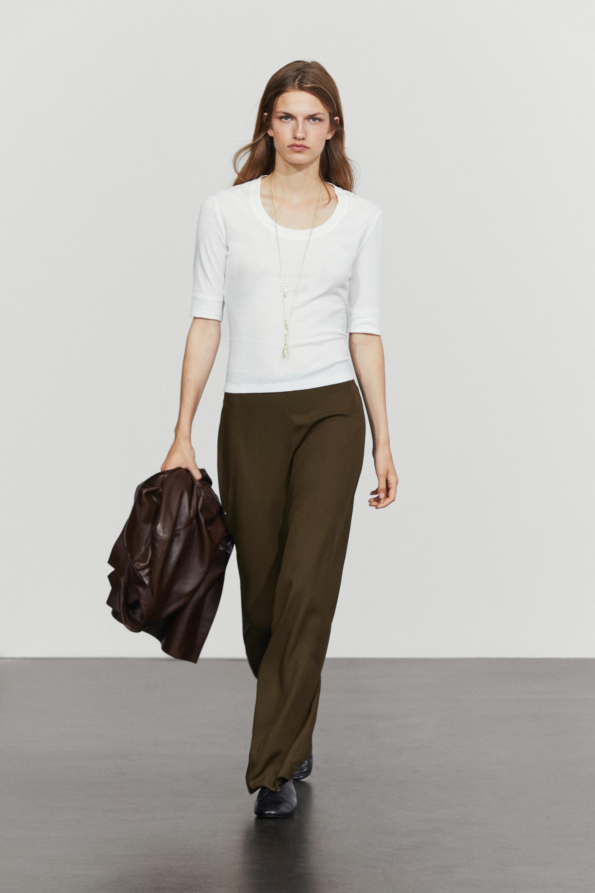 Flowing baggy pants