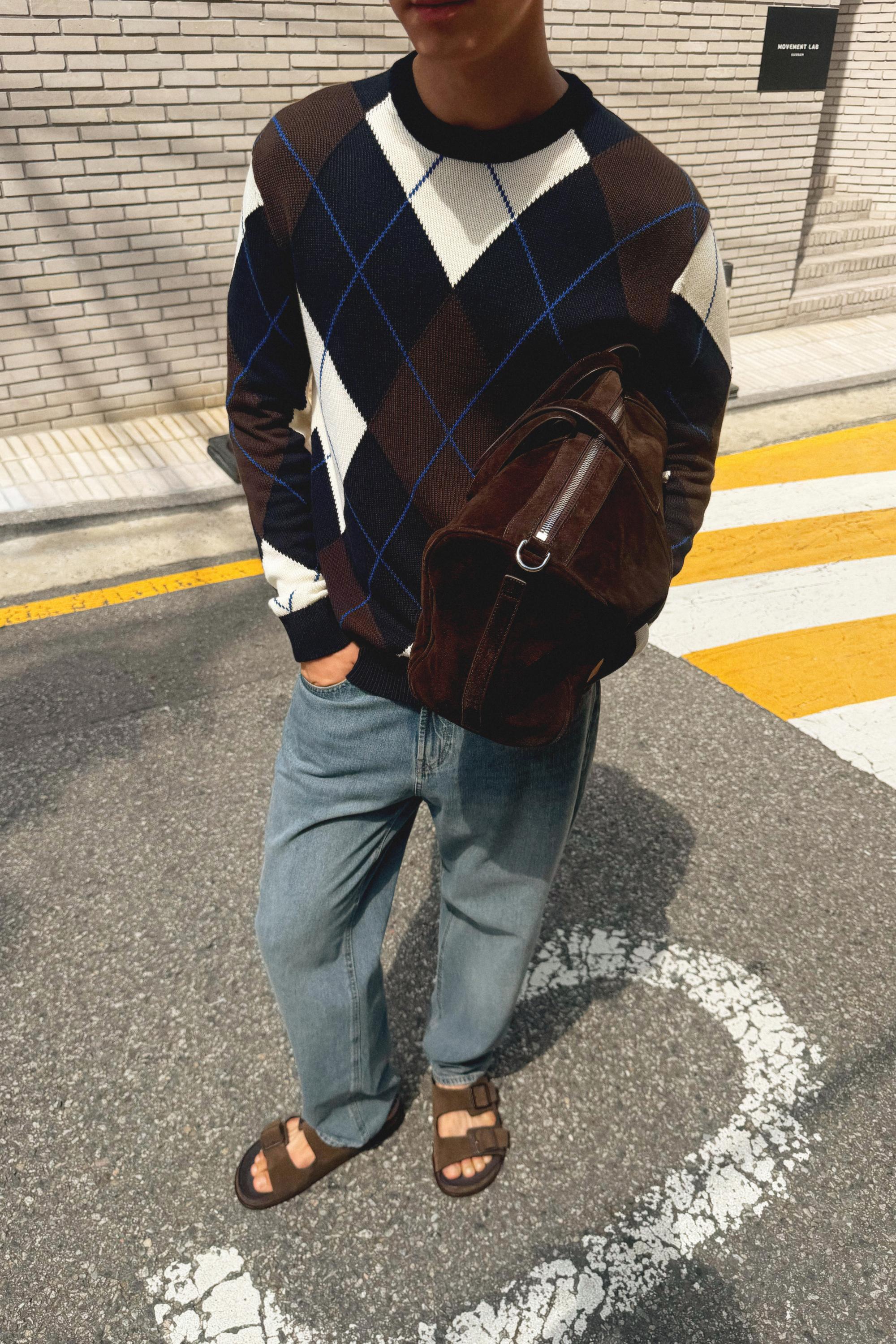 100% Cotton Argyle Knit Sweater — NAVY BLUE