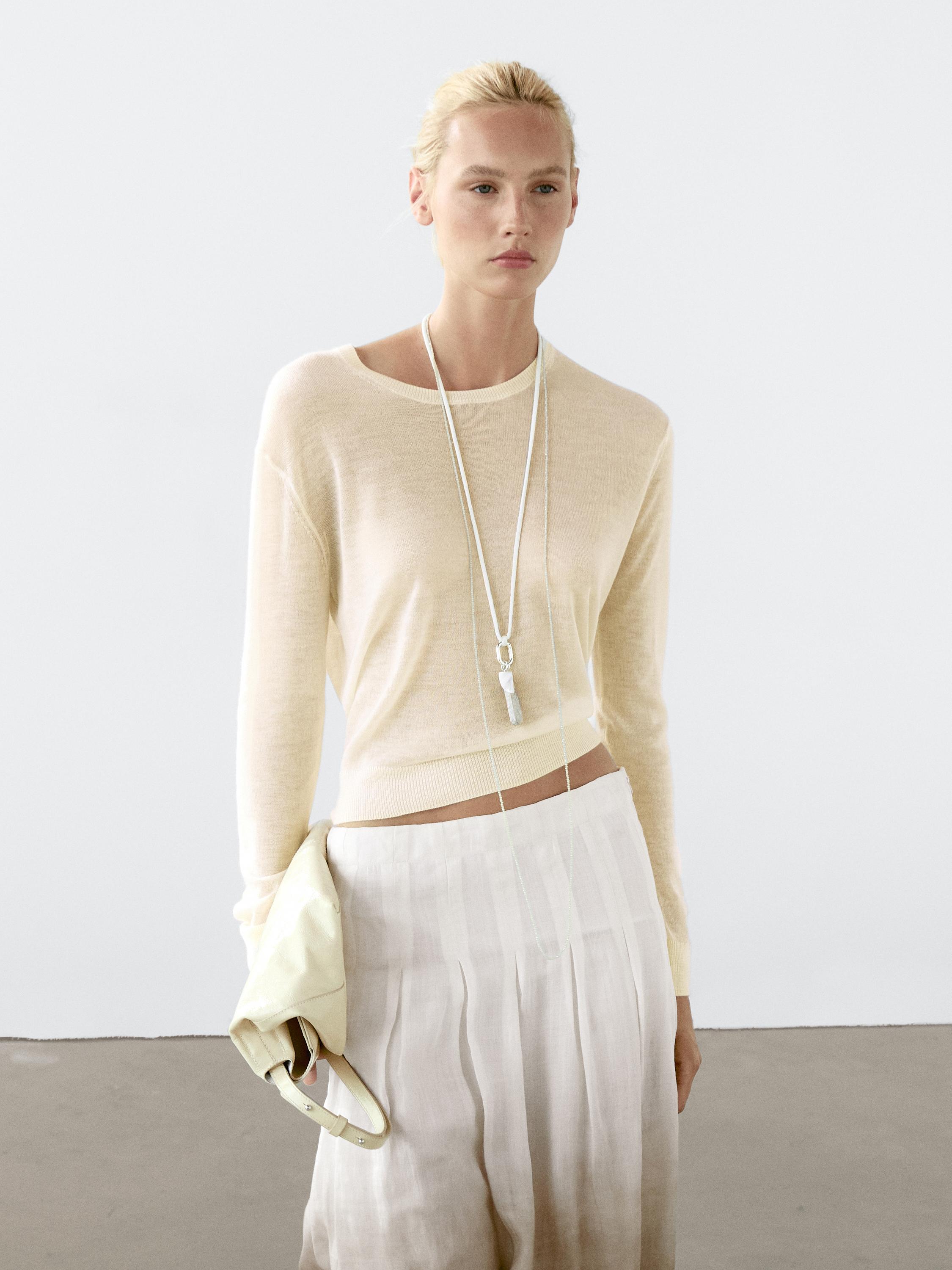 100% cashmere fine knit sweater