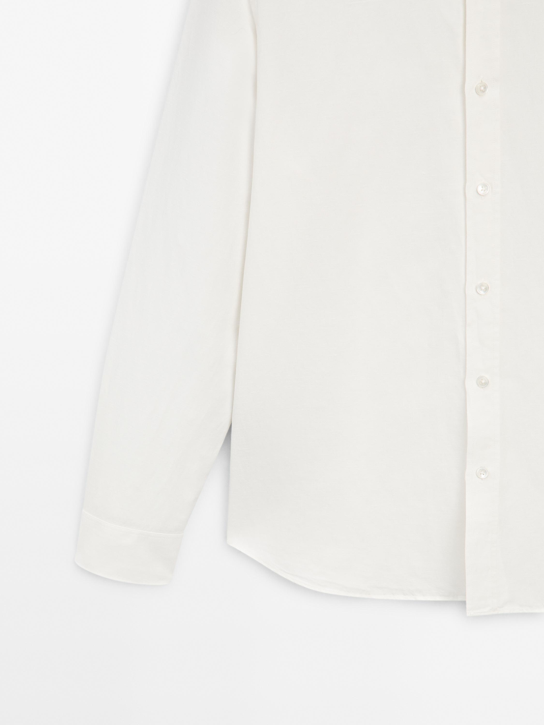 Camisa regular fit con lino