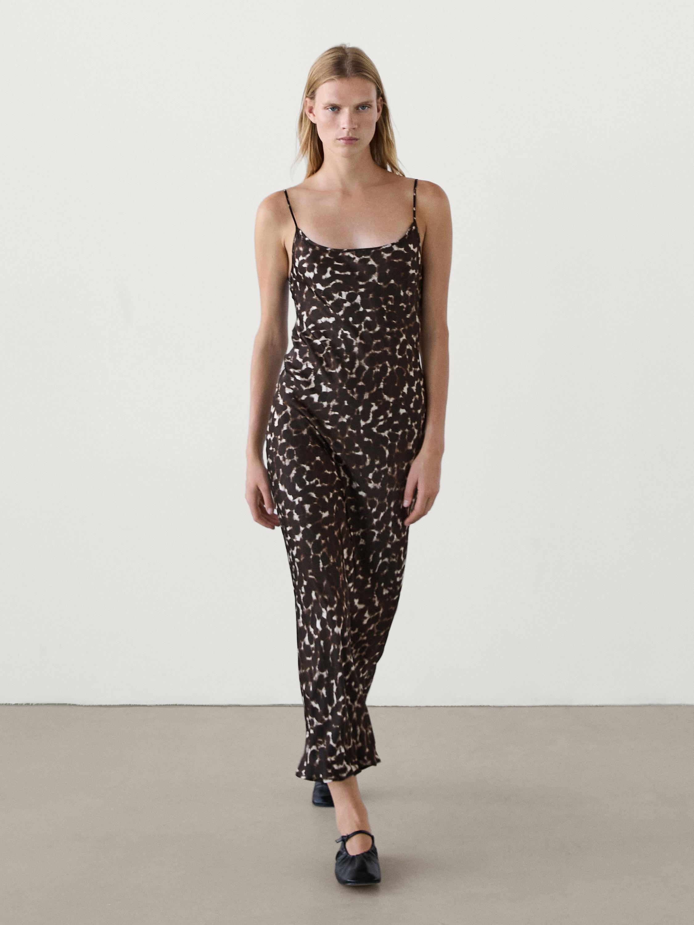 Midi jurk met bandjes en dierenprint Chocolade Petten En Hoeden Massimo Dutti