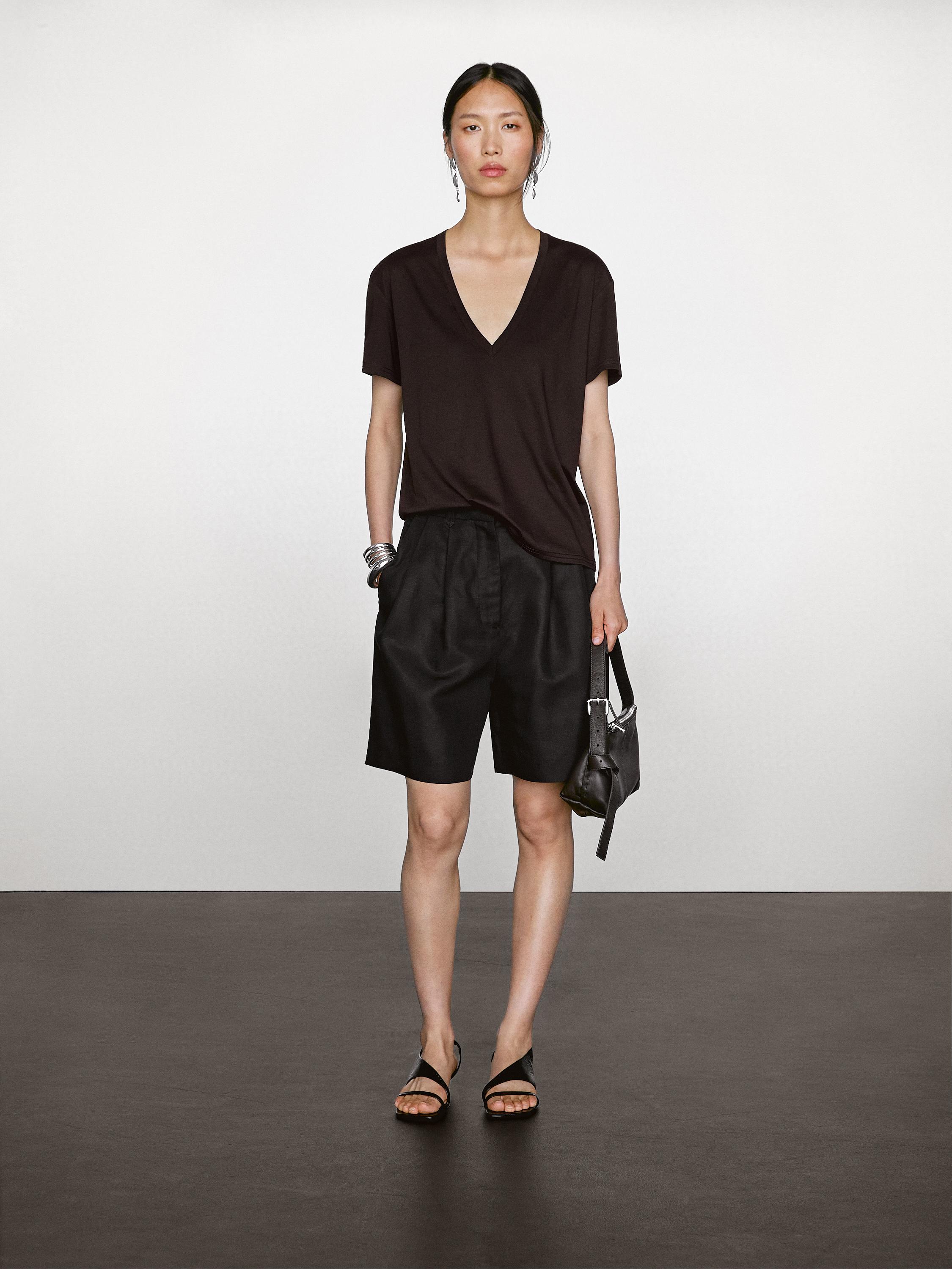 Flowing V-neck T-shirt — BROWN