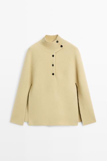 100% wool knit cape with button detail — OLIVE 2