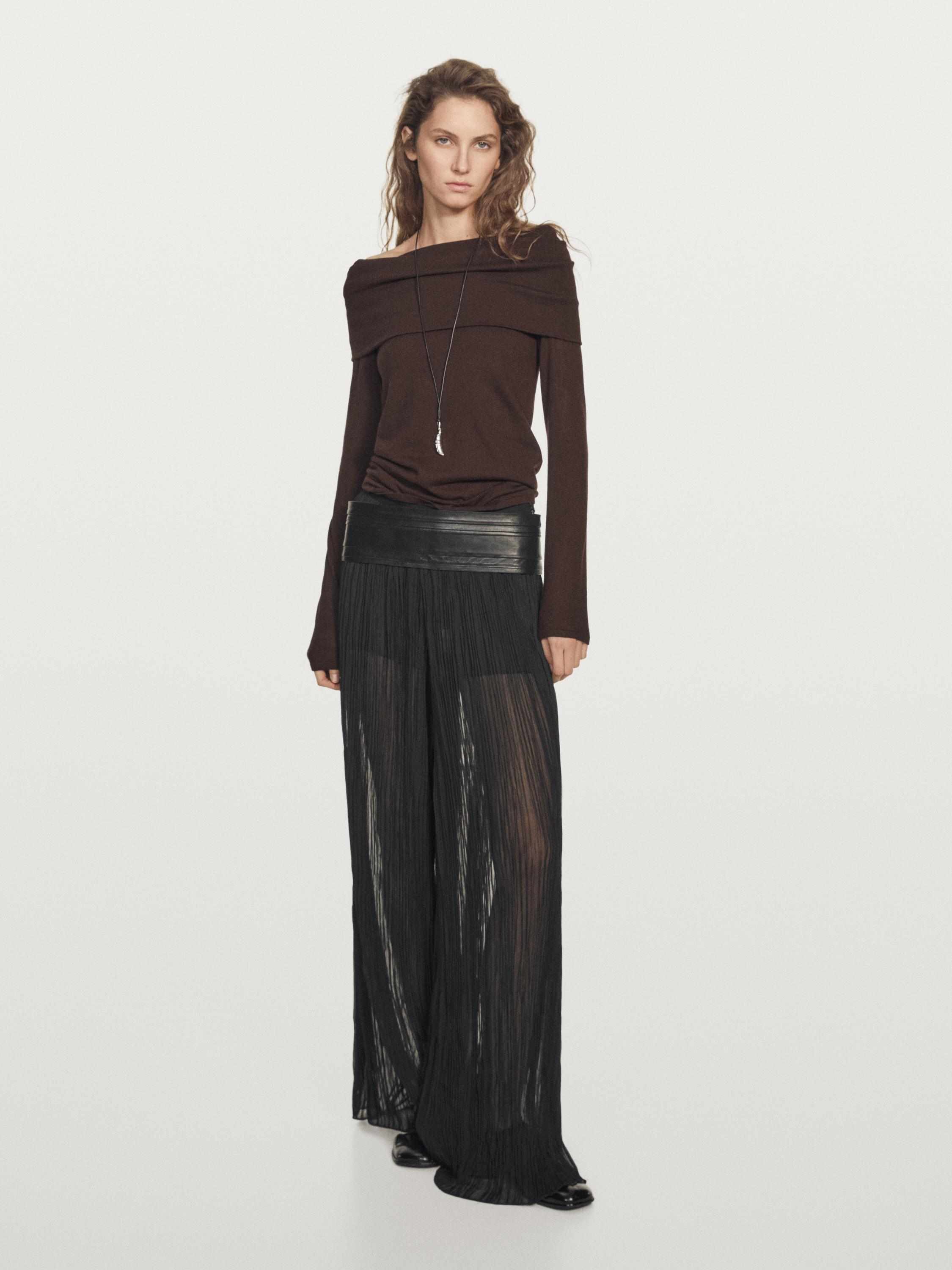 Maglia con spalle scoperte in misto lana