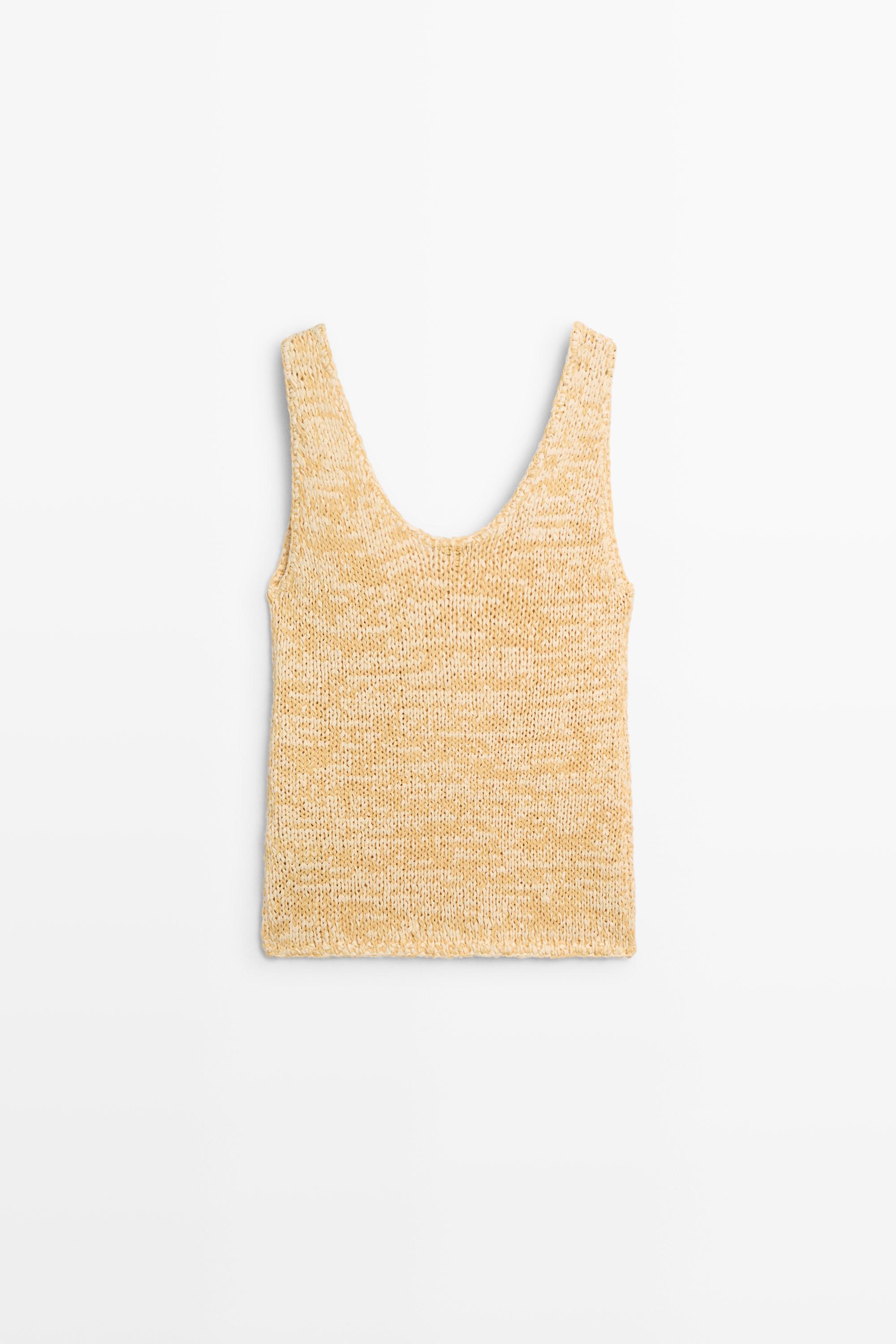 Round neck knit top — YELLOW