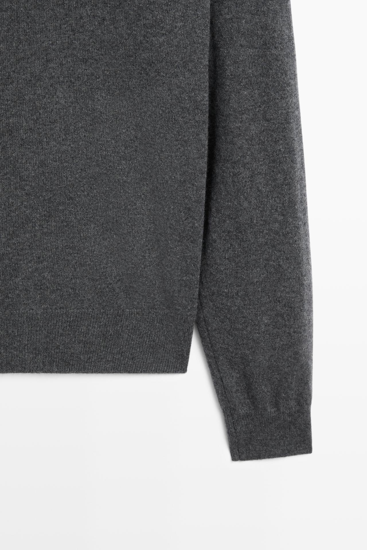 Knit 100% cashmere round neck sweater — MEDIUM GREY
