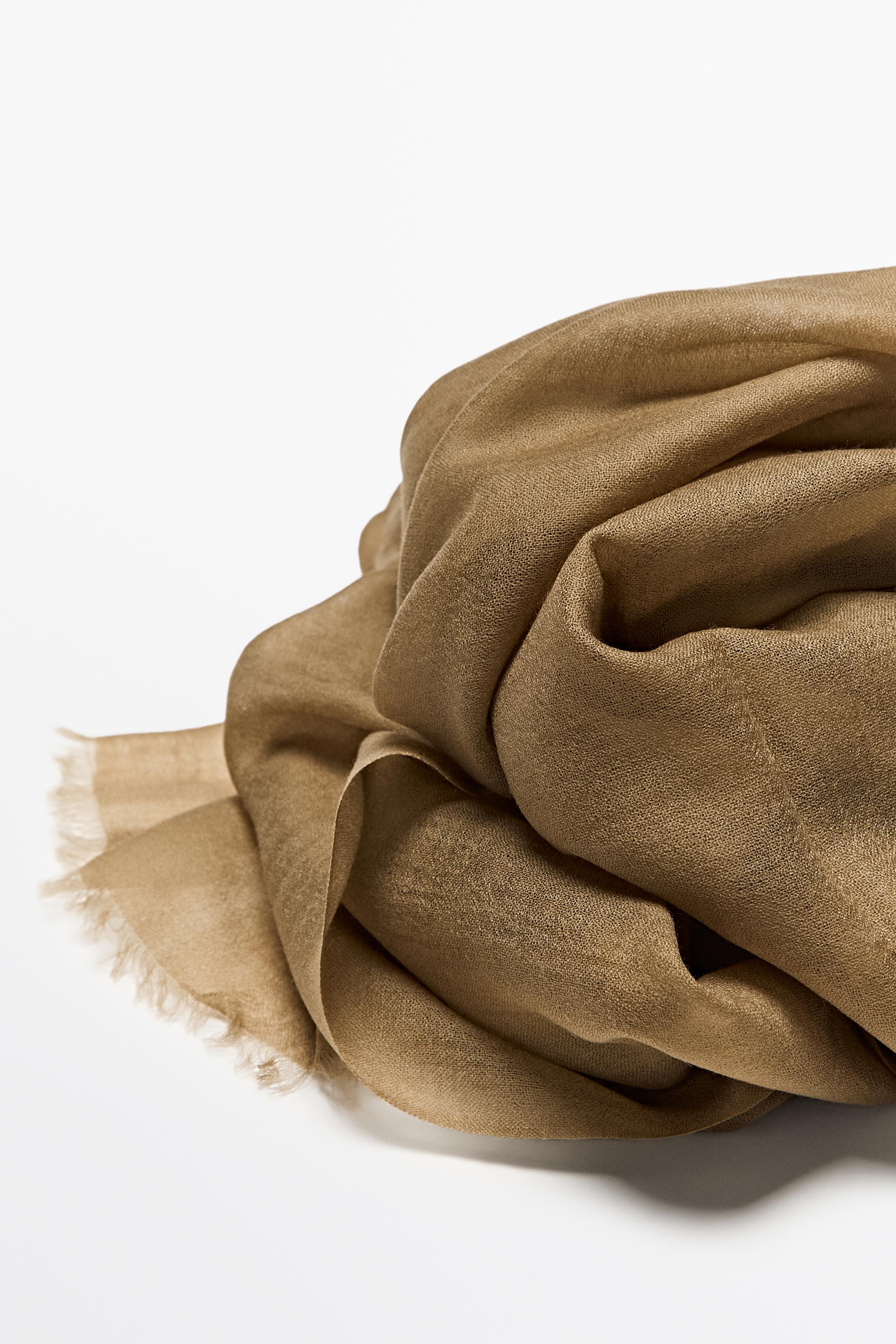Lightweight 100% wool scarf — TOFFEE