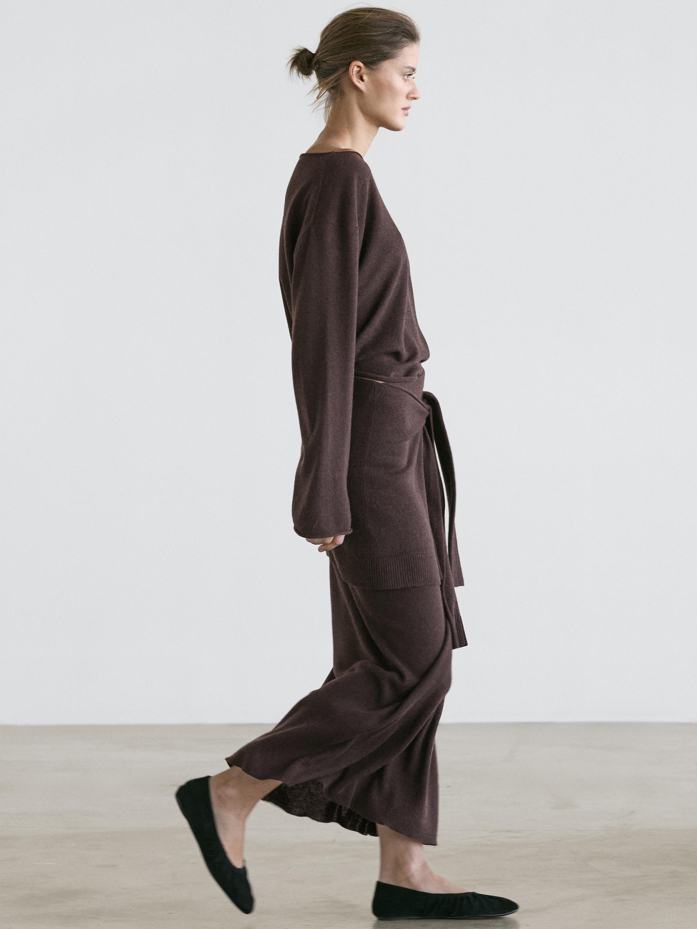 Knit skirt with knotted sleeve details — Chocolate