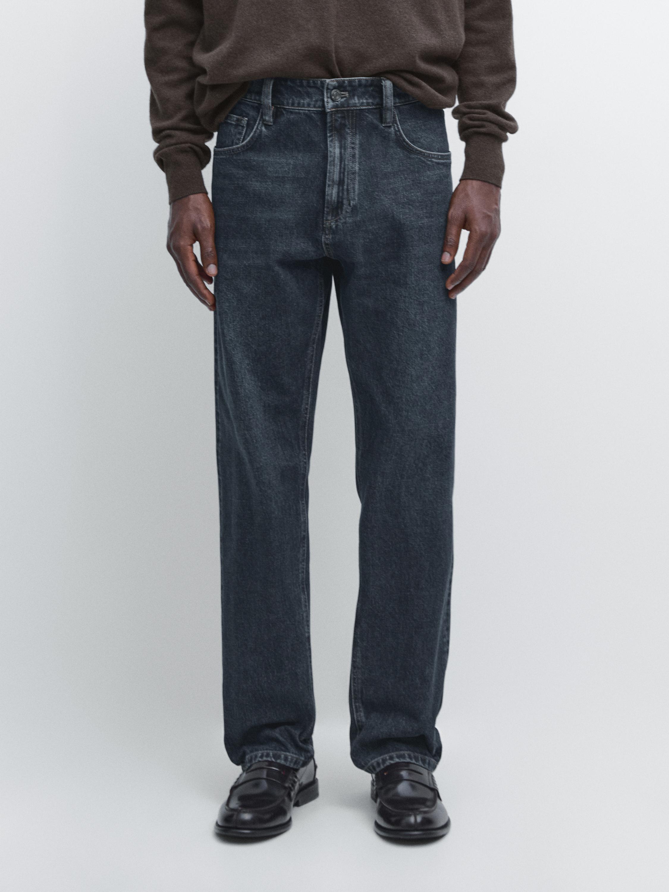 بنطلون جينز بقصة مريحة