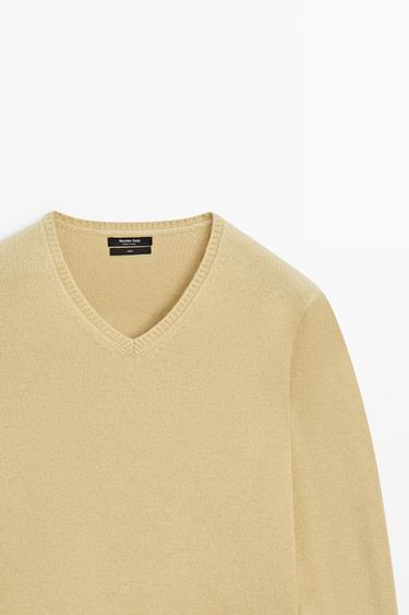 100% wool V-neck knit sweater — OLIVE 4