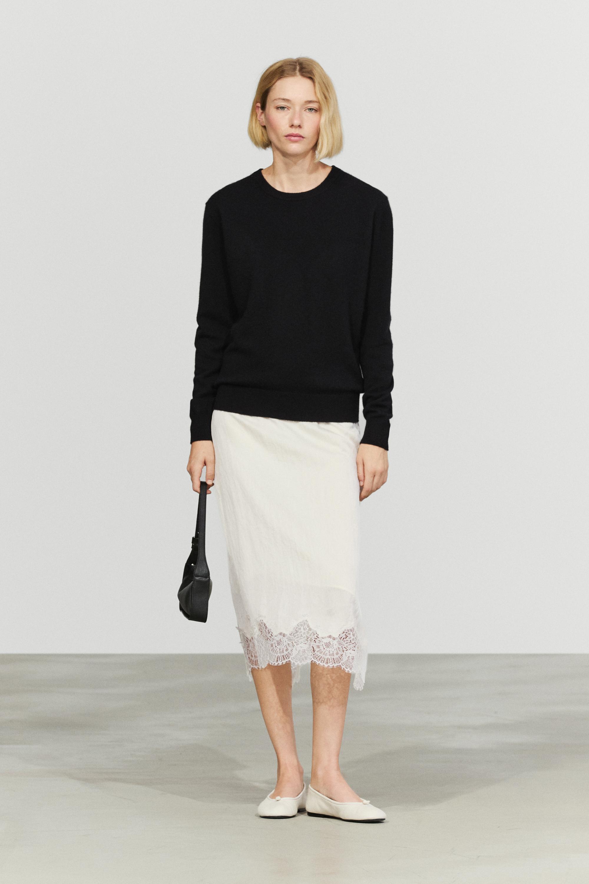 100% cashmere long sleeve sweater — BLACK