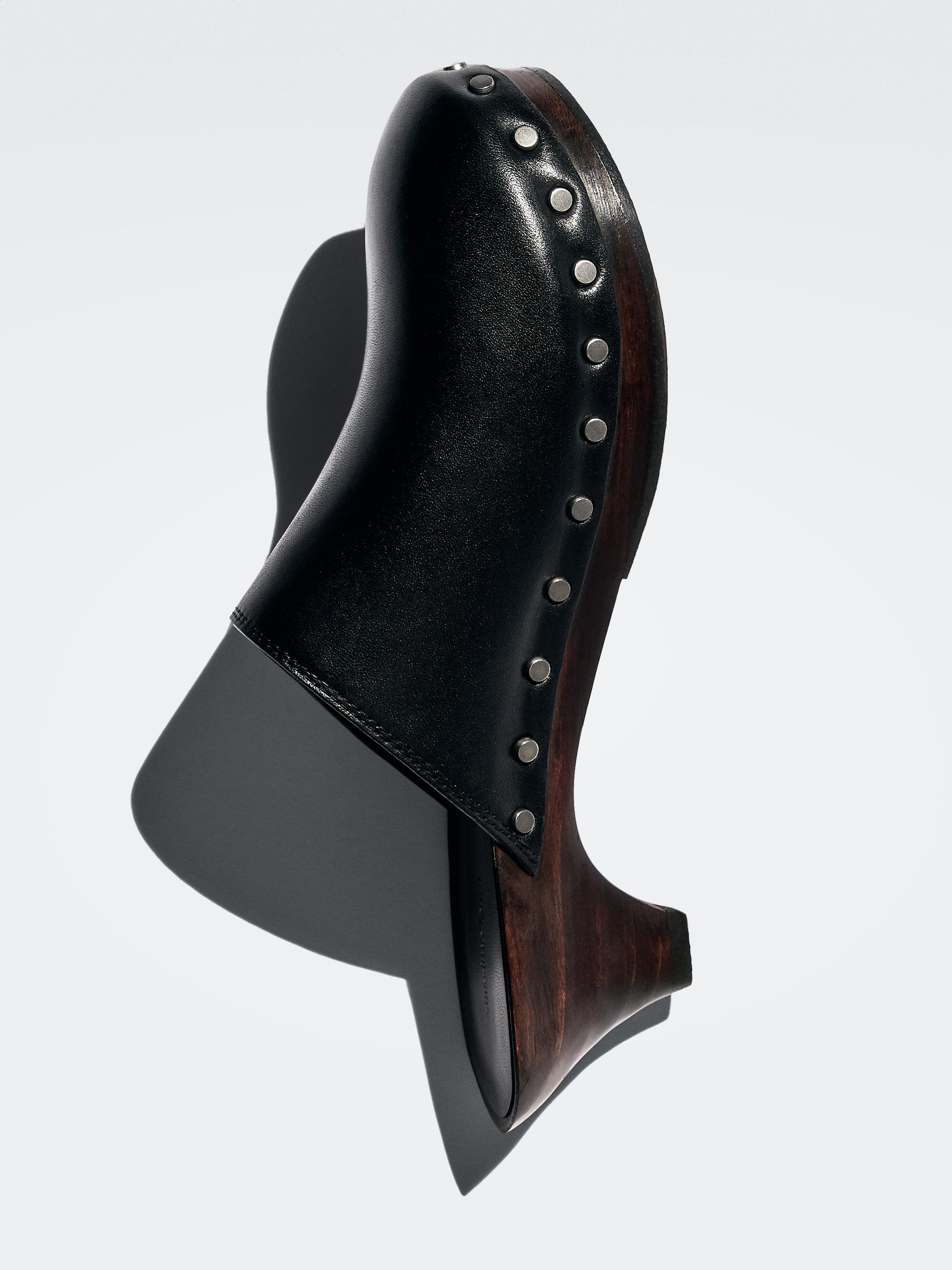 High-heel clogs