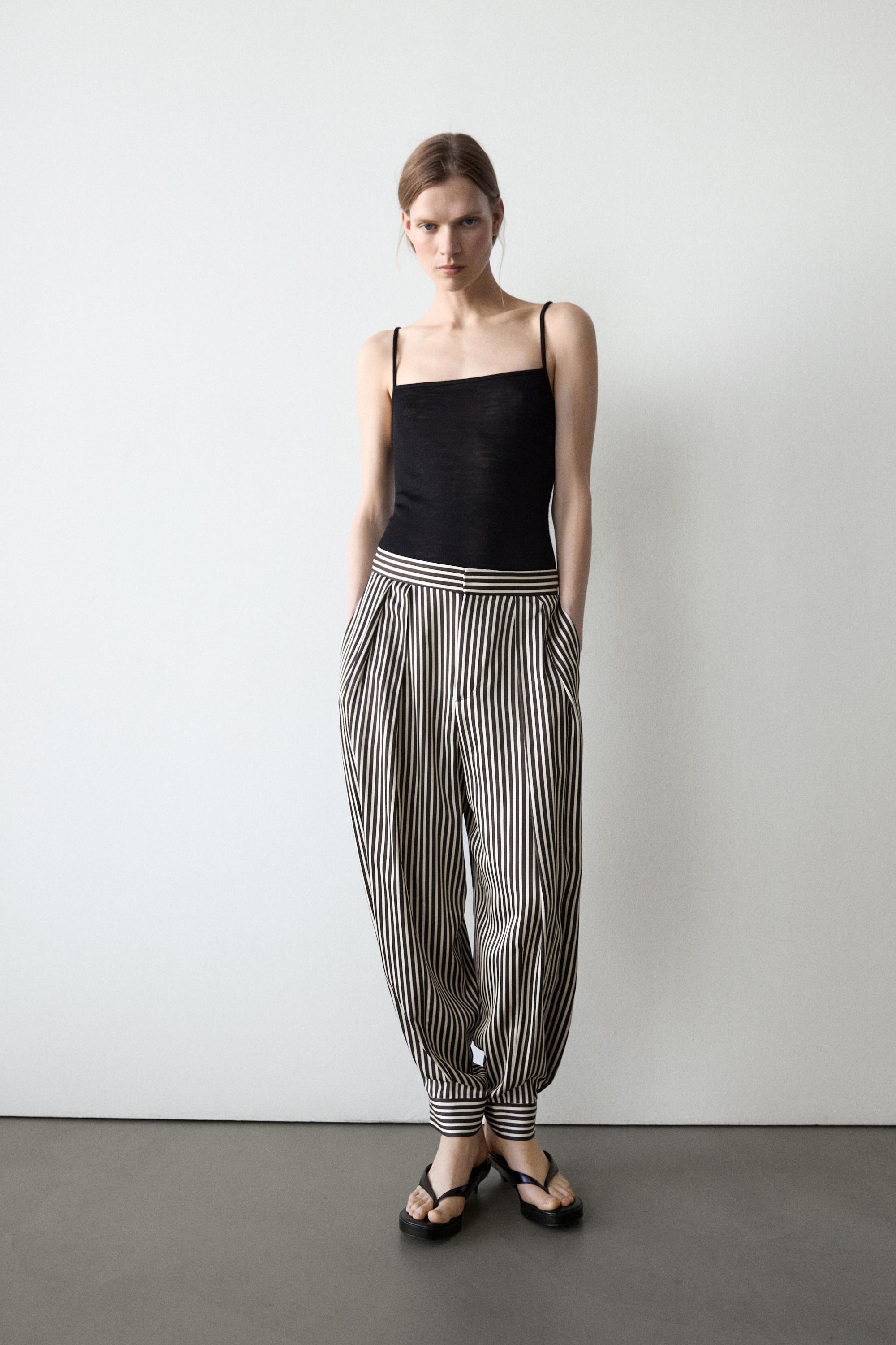 Striped draped pants with darts — BLACK AND WHITE