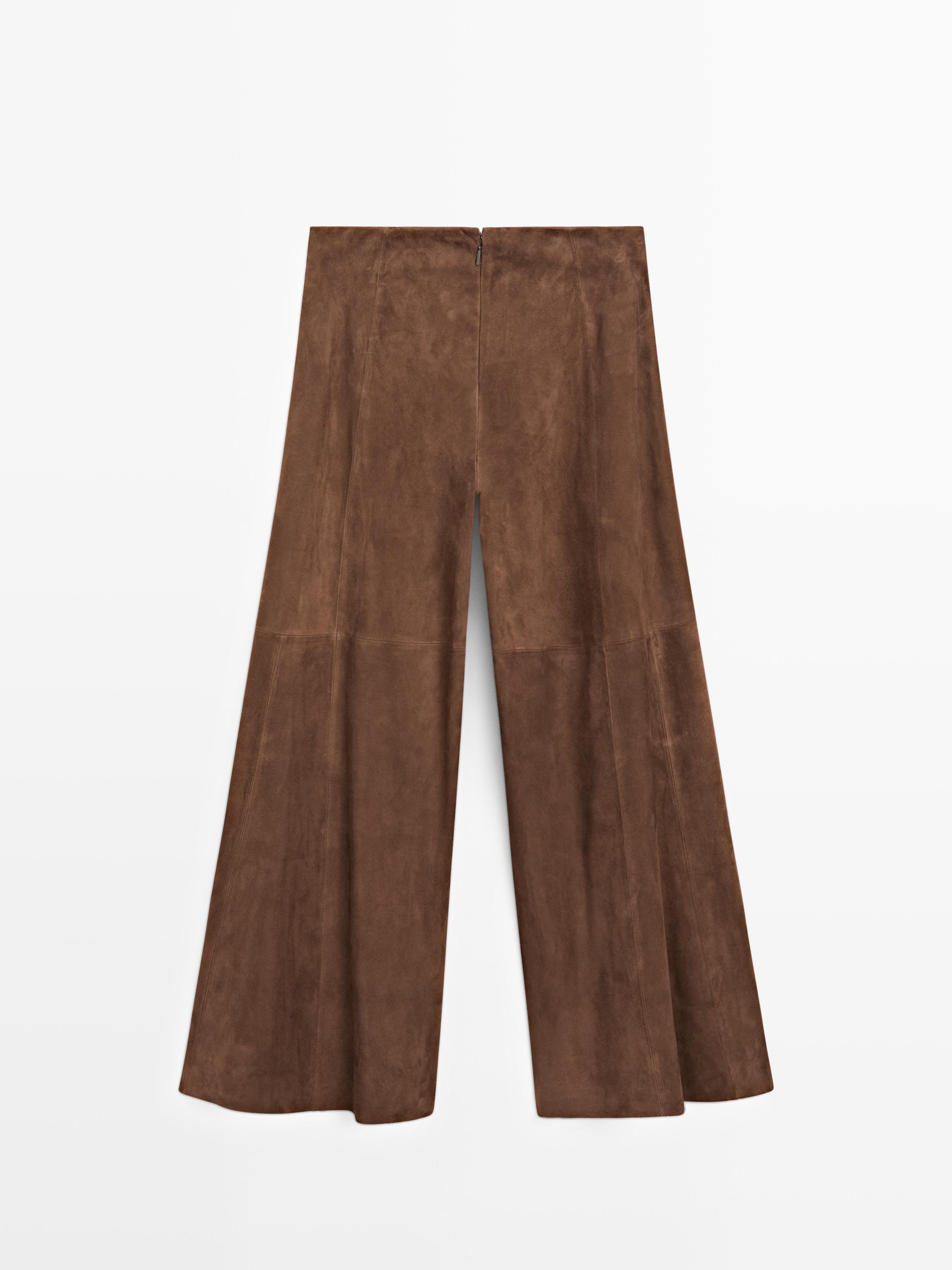 Pantalon évasé en cuir finition daim