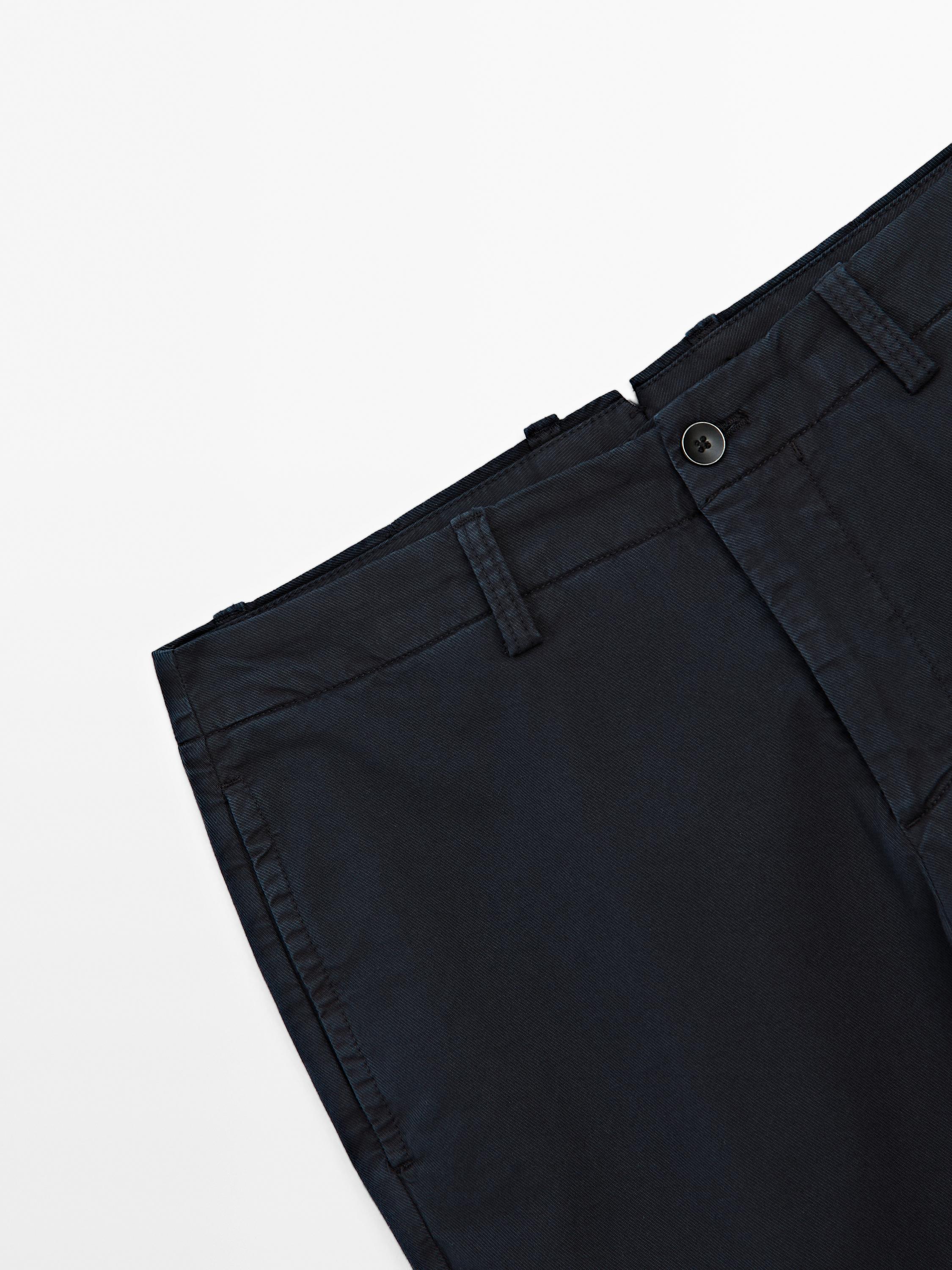 Strukturierte Slim-Fit-Hose