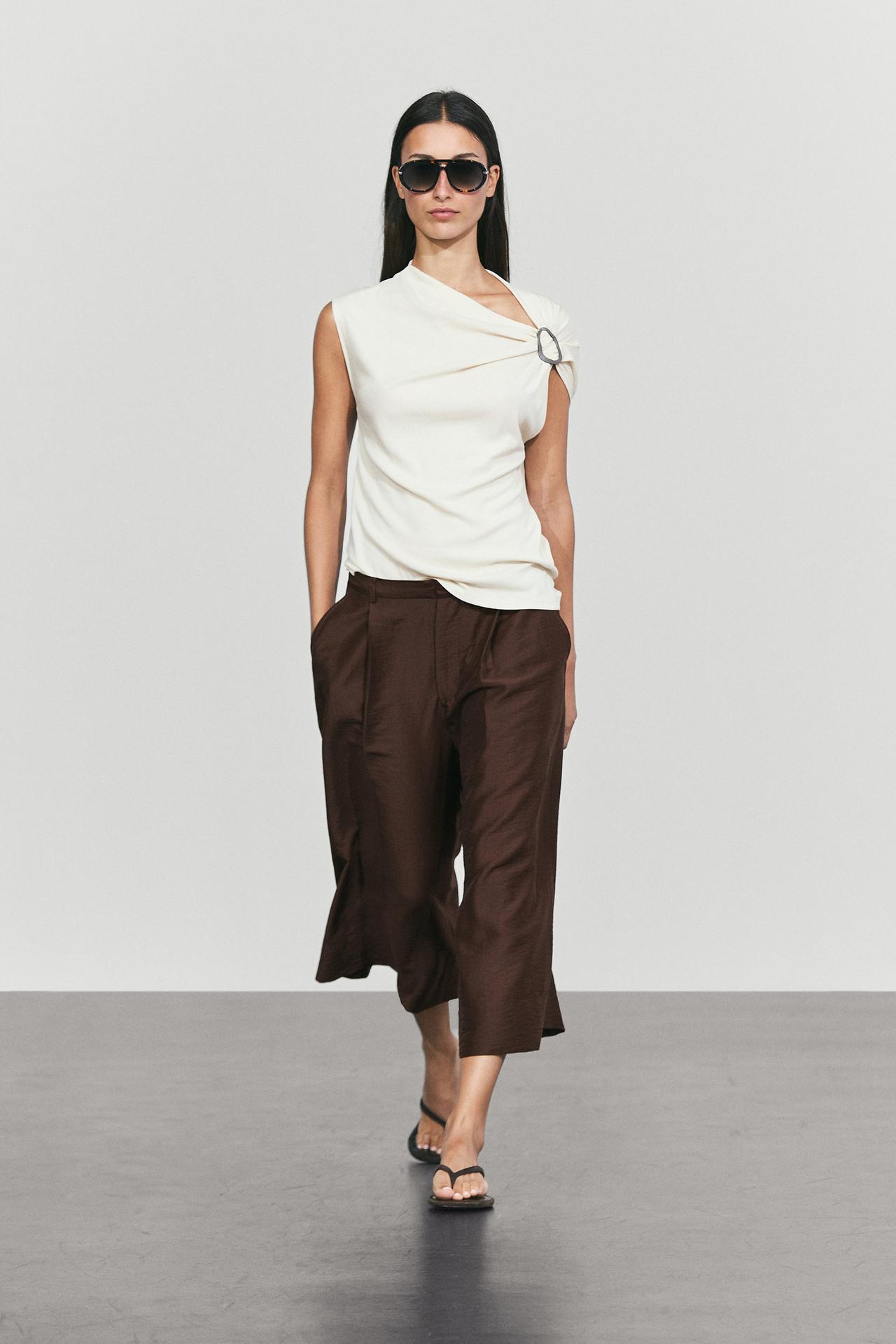Asymmetric metal detail top — CREAM