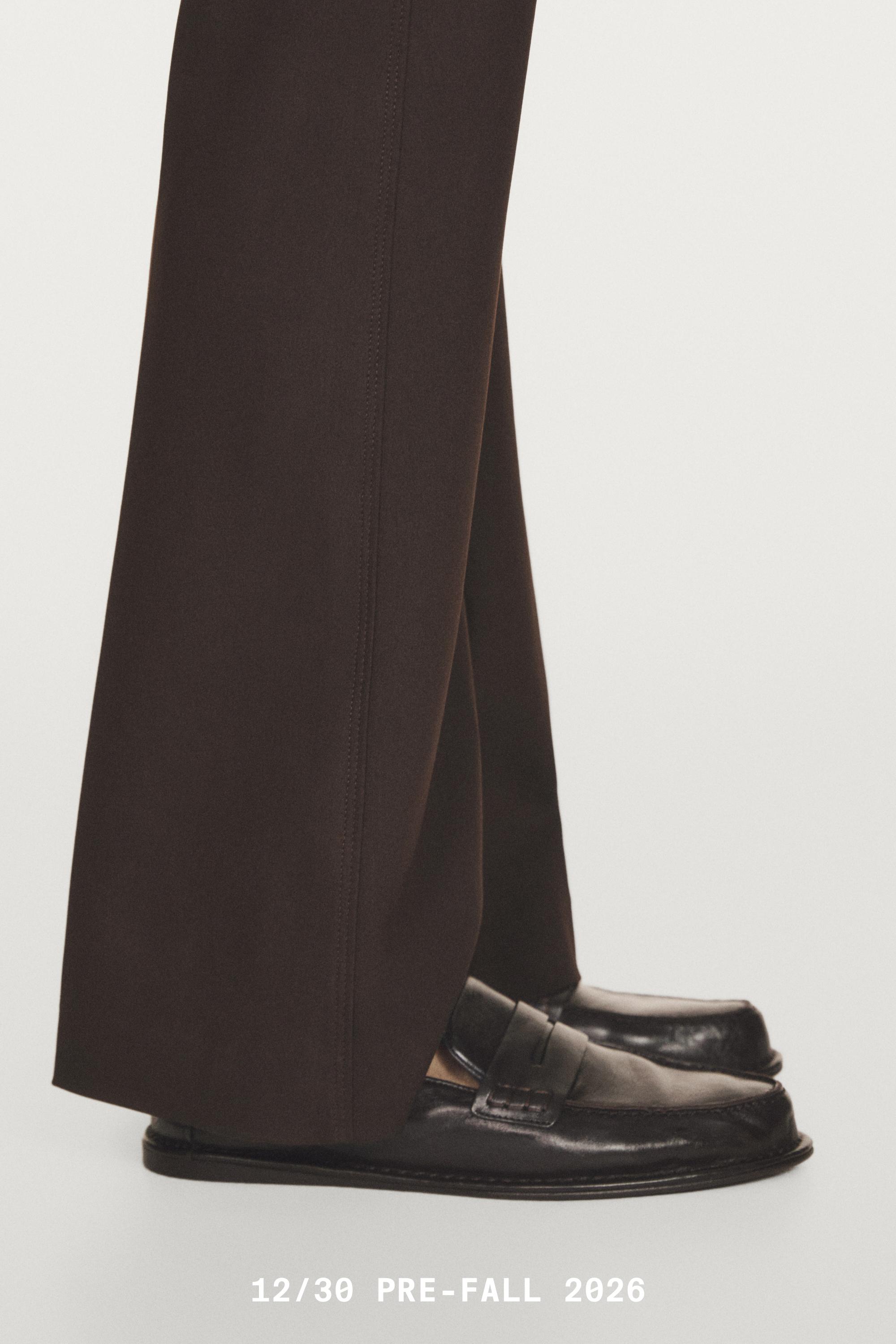 Technical flare fit pants — Chocolate