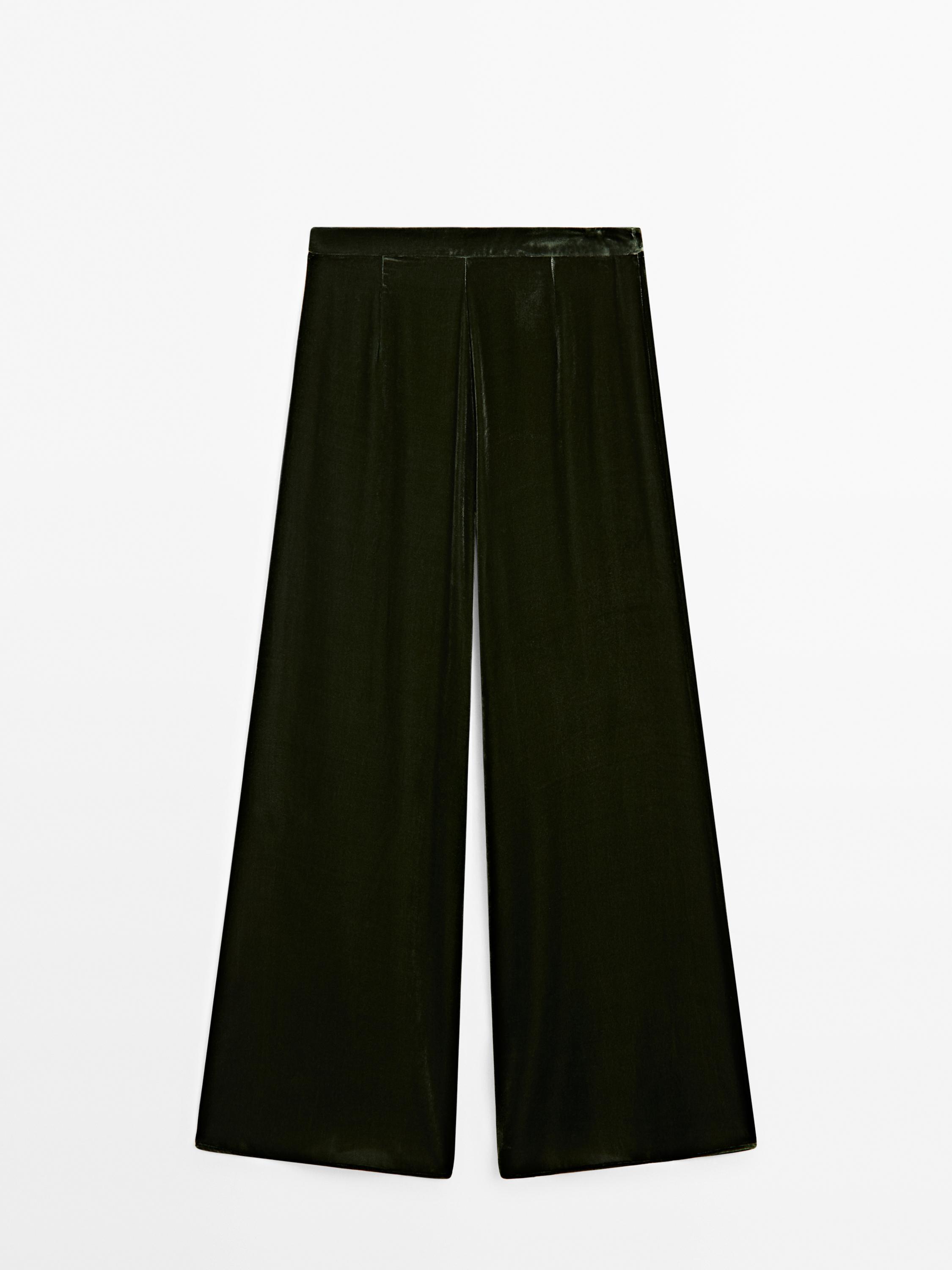 Wide-leg velvet trousers